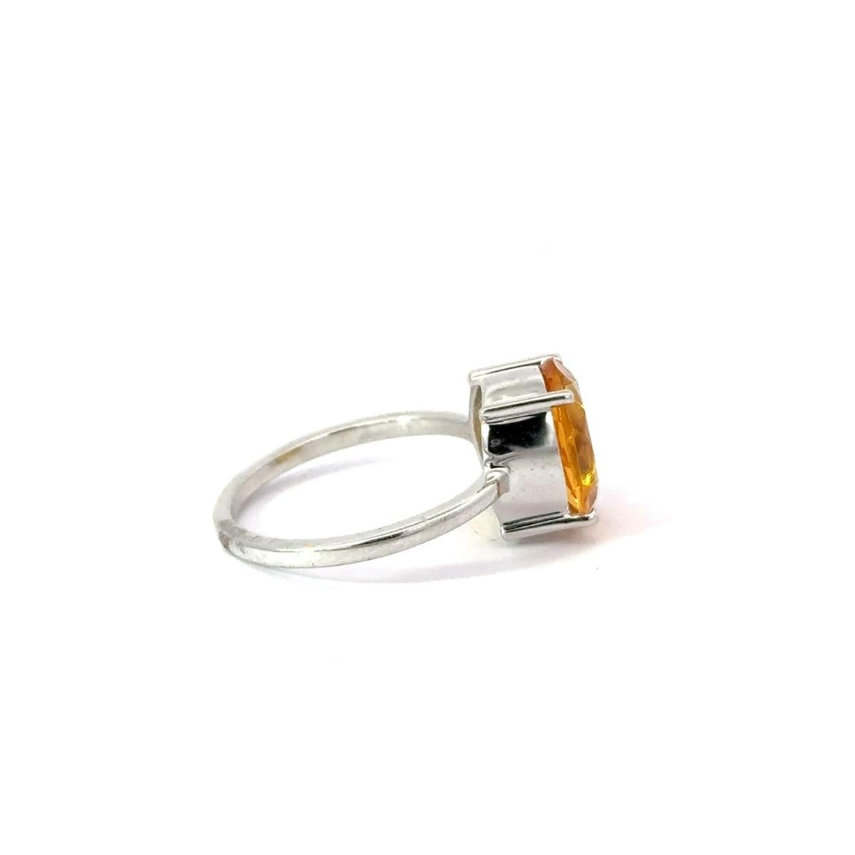 En vente :  Bague Solitaire Citrine Naturelle Coupe Ovale pour Maman Cadeau en Argent 7