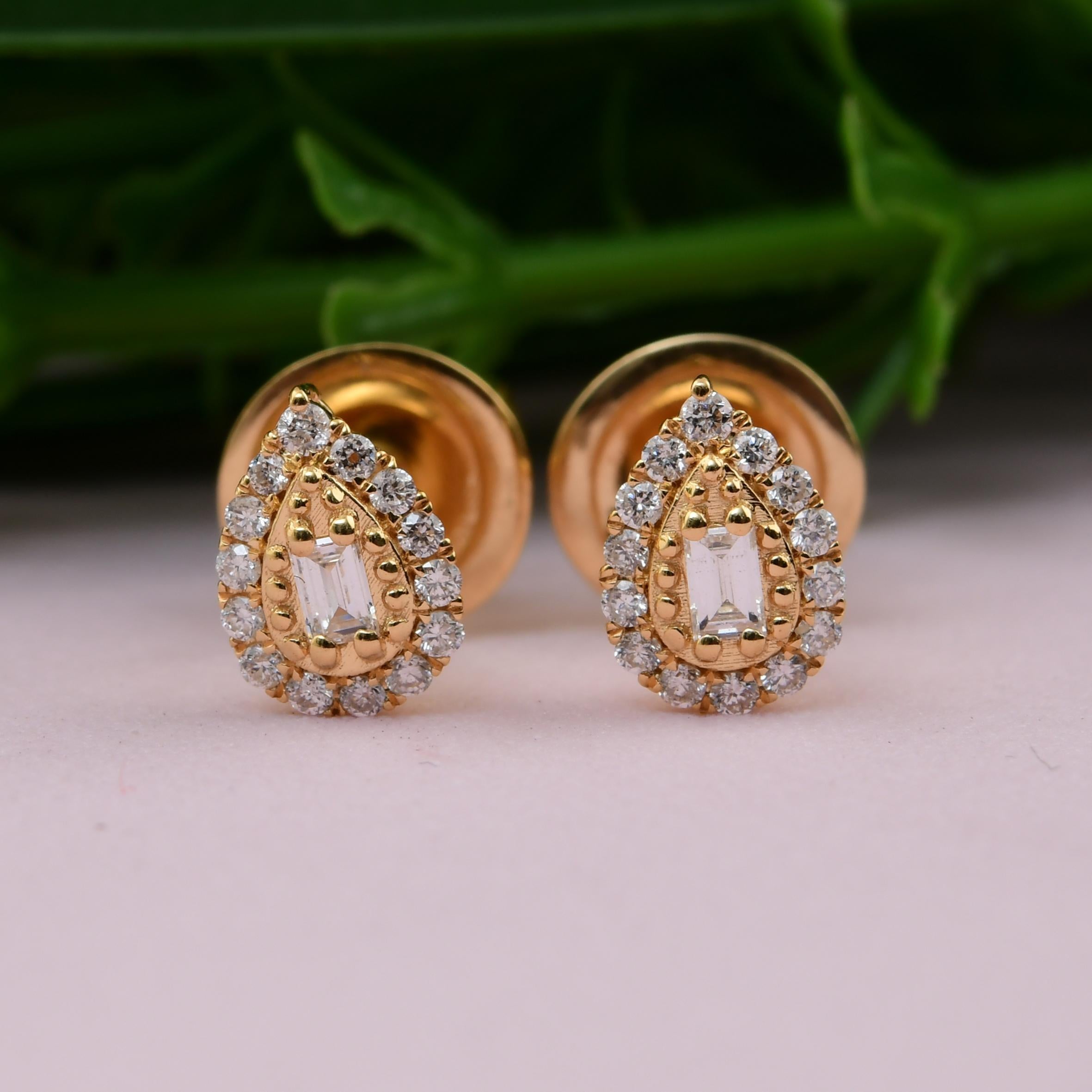 Moderne Boucles d'oreilles de tous les jours en or jaune 14K avec diamants de taille poire Tous droits de douane payés en vente