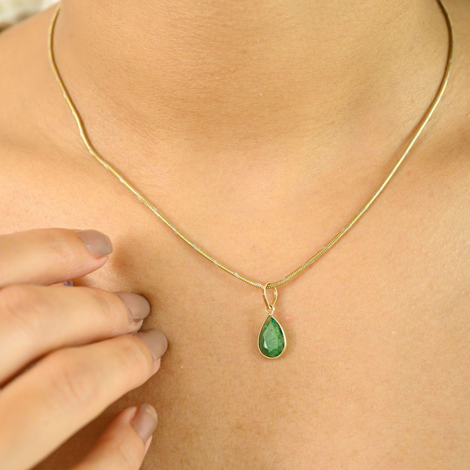 Pendentif émeraude poire de tous les jours Craft en or jaune 14k Cadeau pour maman Pour femmes en vente