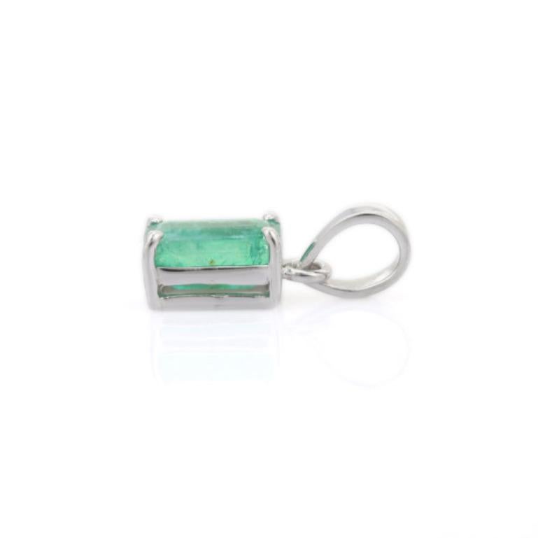 Everyday Emerald Pendant Crafted in 925 Silver Jewelry Gift for Mom Pendant In New Condition For Sale In New York, NY