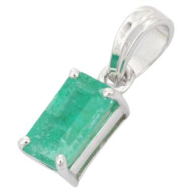 Everyday Unisex Emerald Pendant Crafted in 925 Silver for Her For Sale