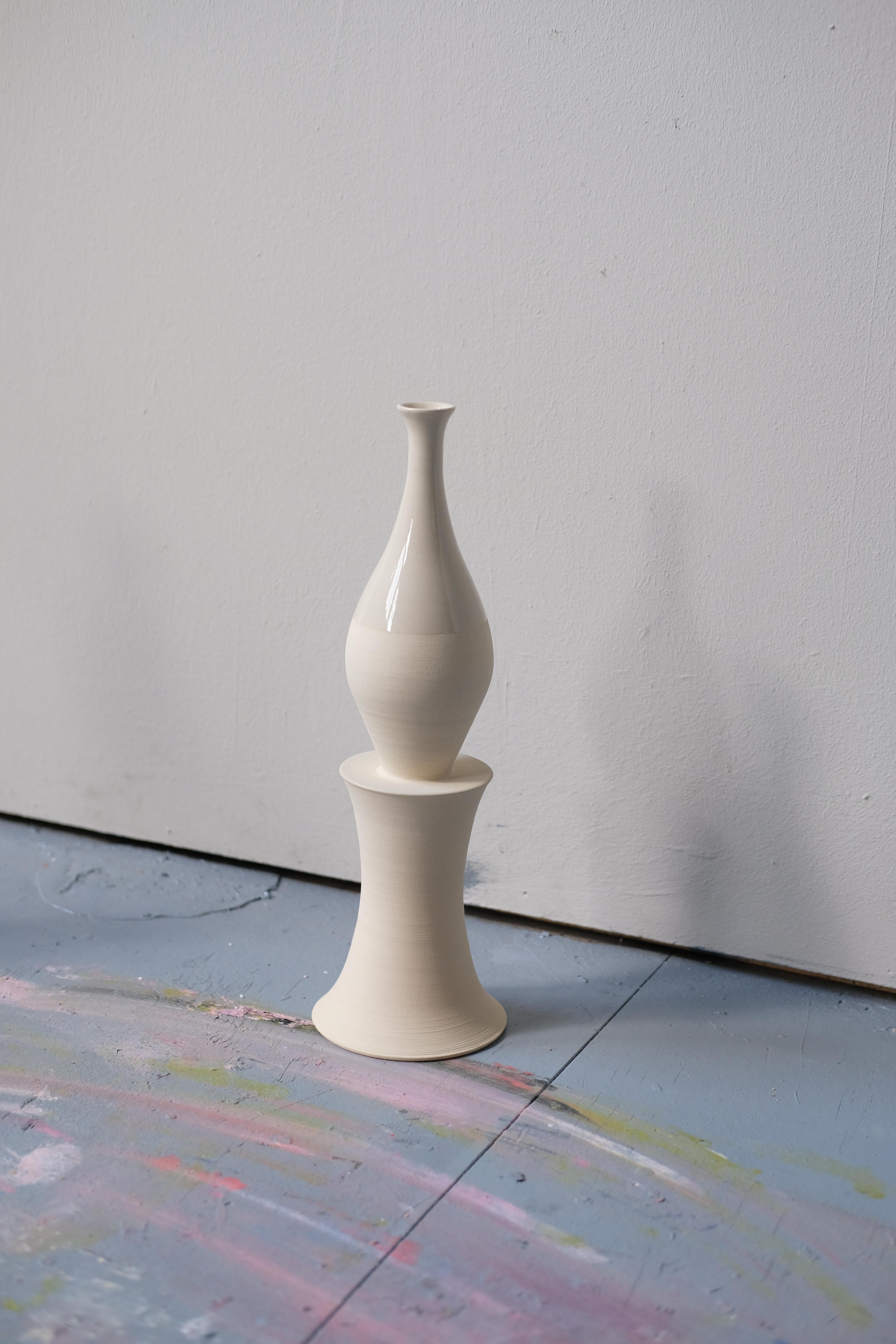 Néerlandais Tous les jours XIII Ed. 2 Sculpture décorative en grès de Giulia Cosenza en vente