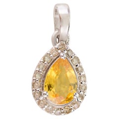 Pendentif en or blanc 18k avec saphir jaune et diamant en halo pour un cadeau de tous les jours