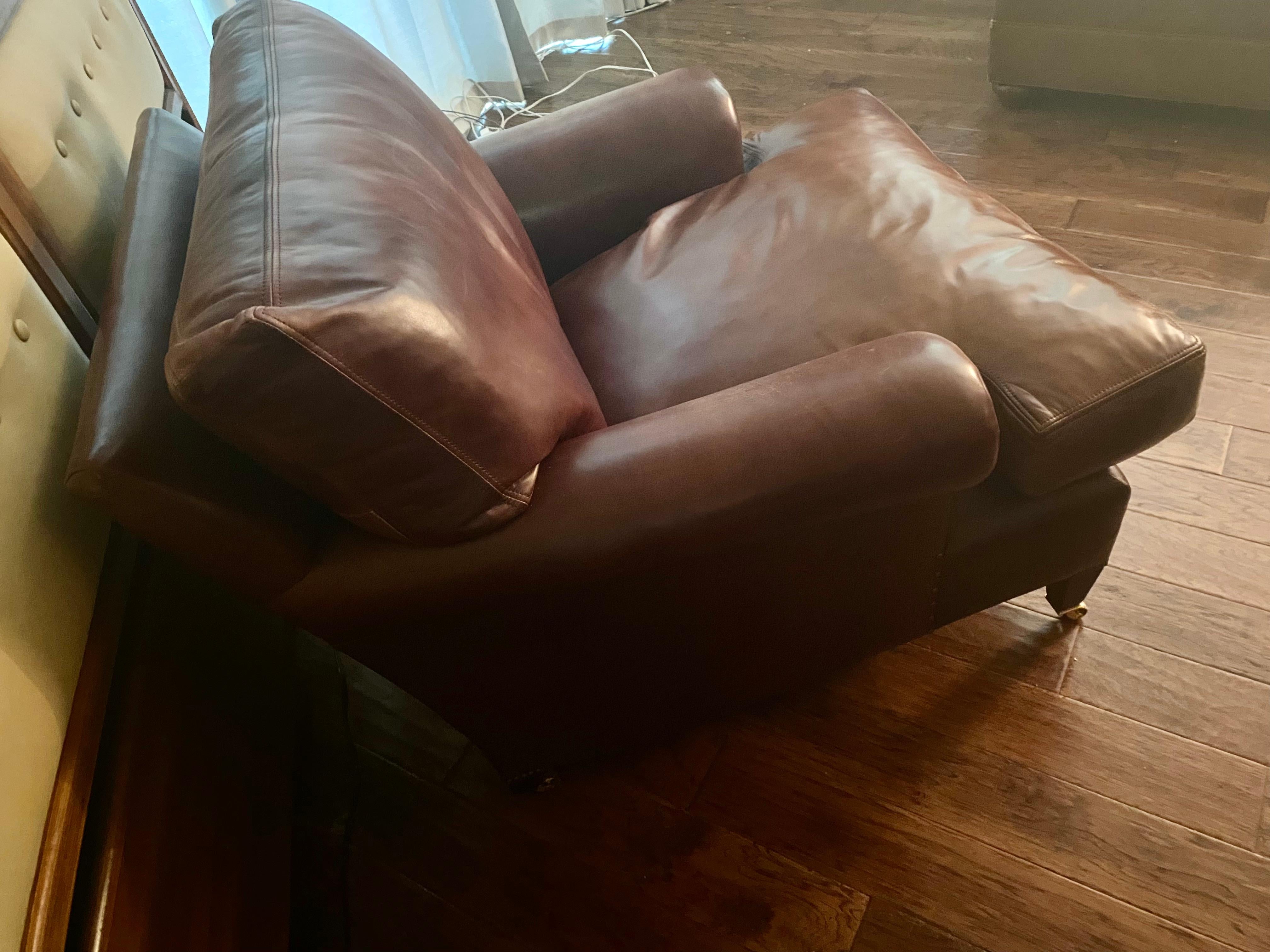 English Everyone's Favorite Big Leather George Smith Club Chair