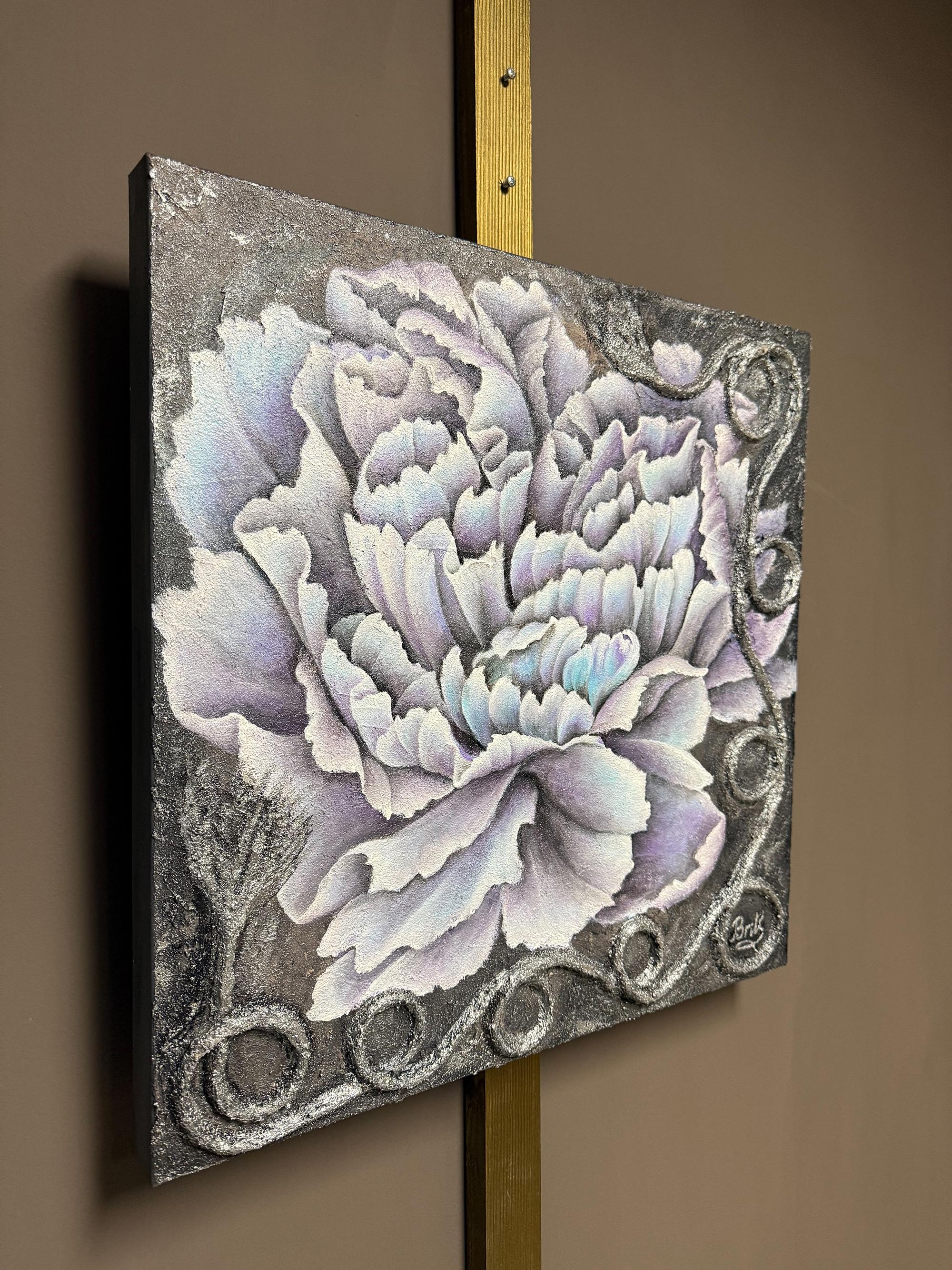 Clavel Azul - Gris Abstract Painting par Evgeniya Brits