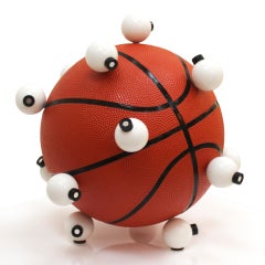 Evidence Bascketball-Skulptur von Alexandre Arrechea