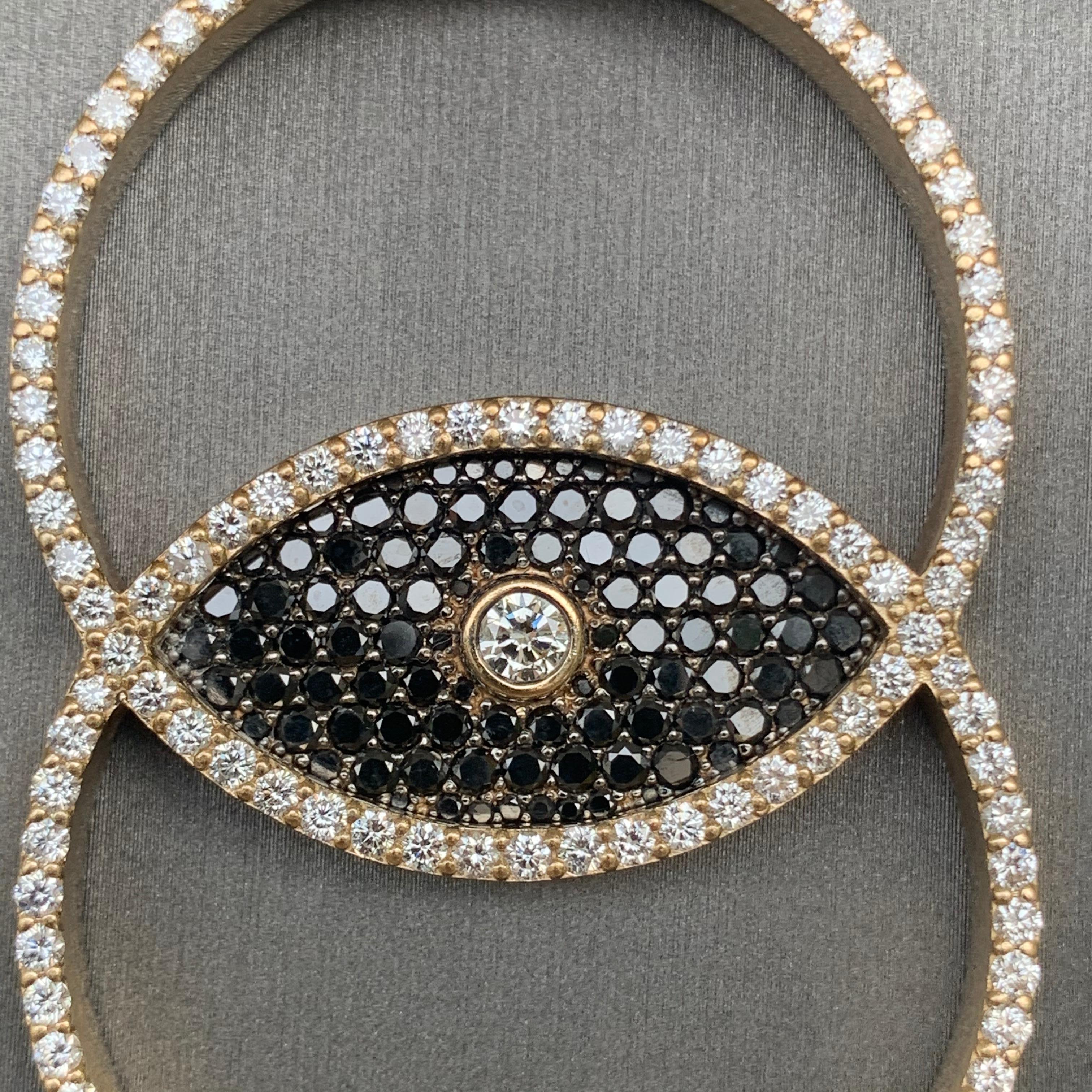 Ciondolo con diamante bianco e nero 