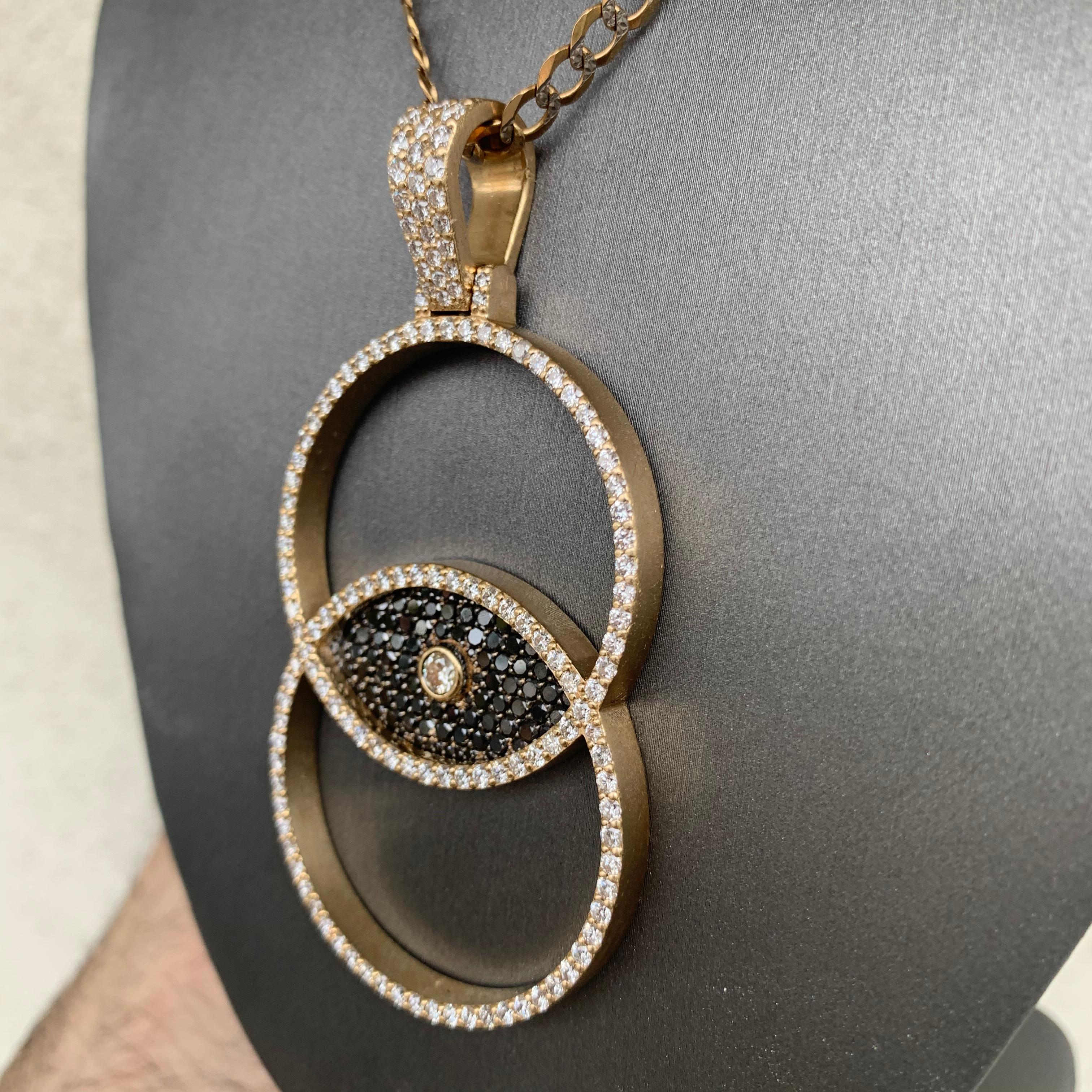 Ciondolo con diamante bianco e nero 