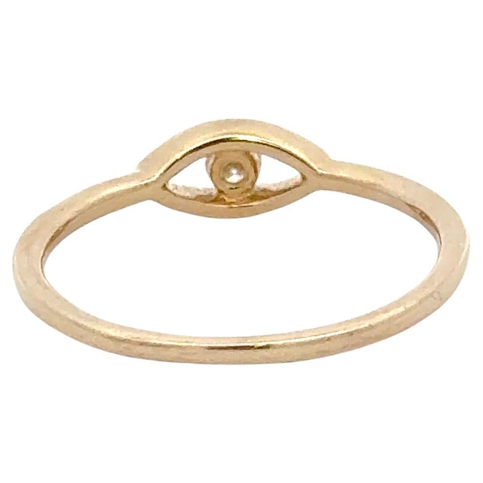 Modischer Ring aus 14 Karat Gelbgold mit einem Evil-Eye-Motiv und einem runden Brillanten von 0,08 Karat in der Mitte. Größe 7
Kann in jeder Größe und Farbe bestellt werden.

Mehr Evil Eye-Schmuck auf Lager.
Nachricht für Bilder und Details. 