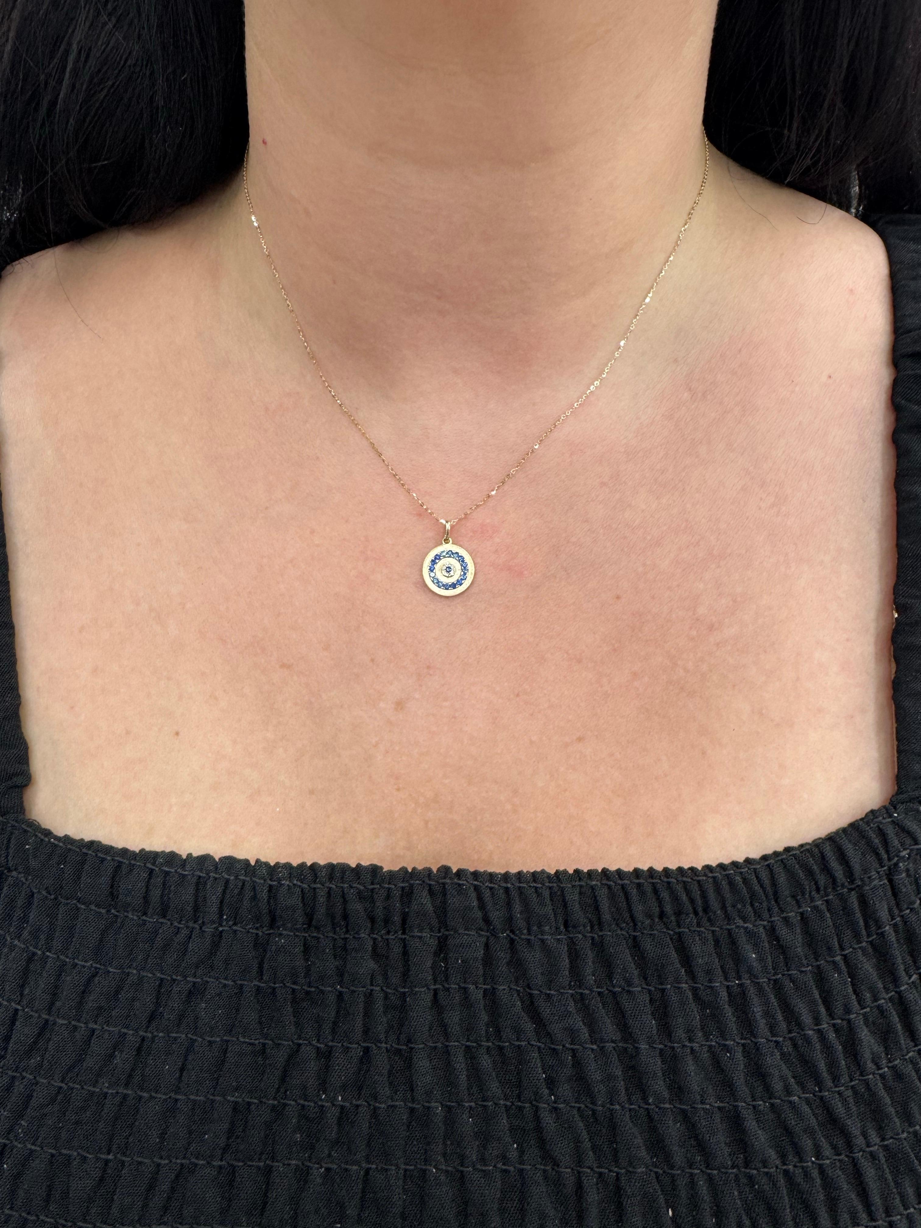 Collier pendentif saphir diamant œil maléfique 0.28 carats or jaune 14 carats en vente 2