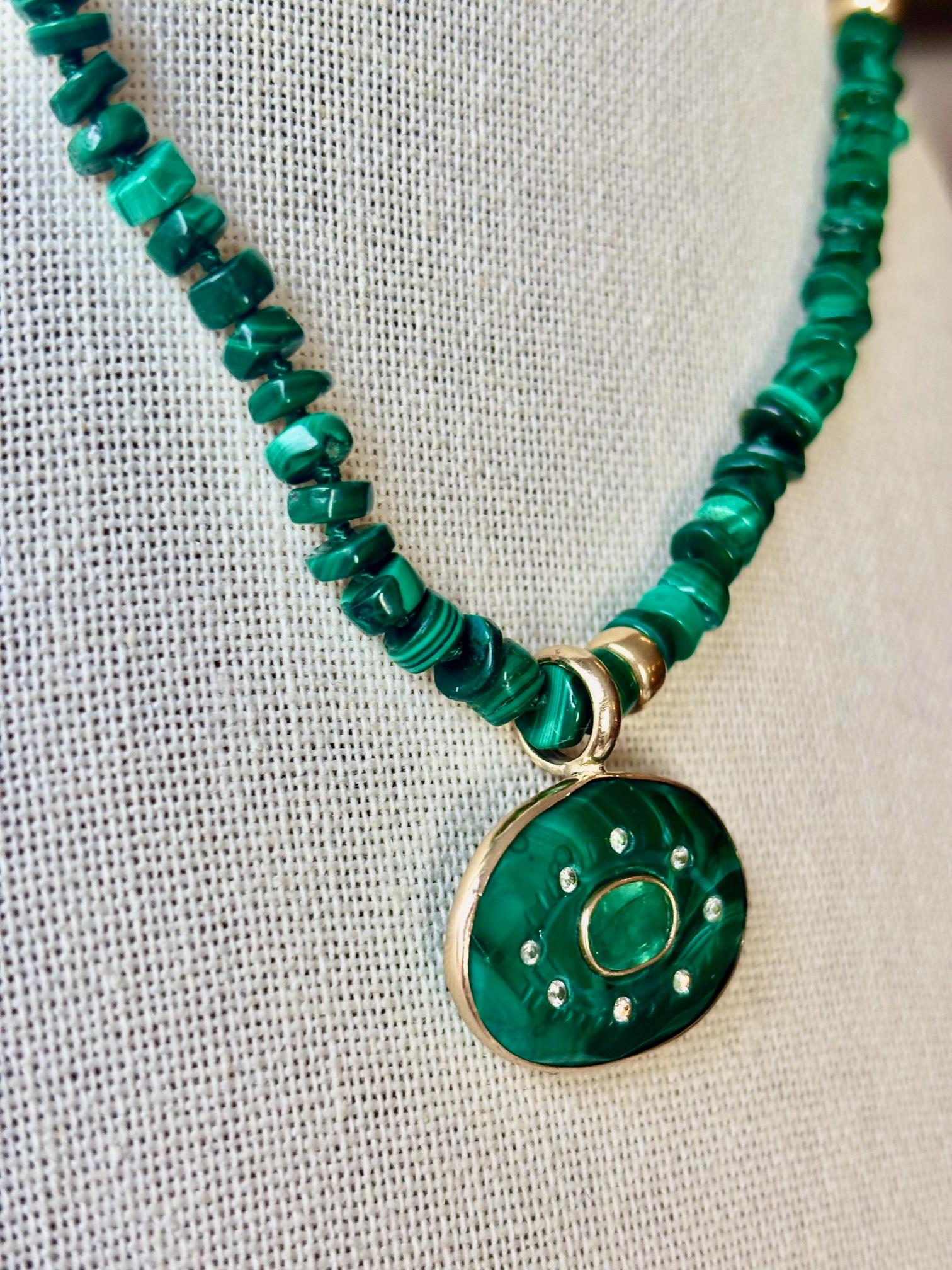 COLLANA EVIL EYE, malachite, smeraldo, diamanti e oro 14k in vendita 1