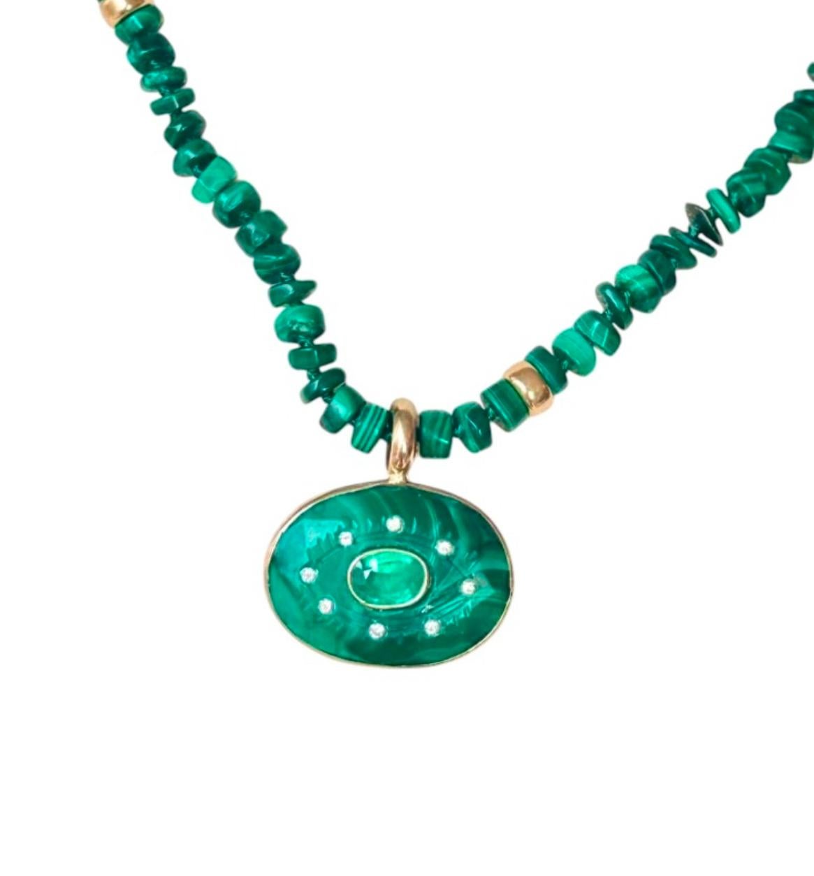 COLLANA EVIL EYE, malachite, smeraldo, diamanti e oro 14k In condizioni Nuovo in vendita a New York, NY