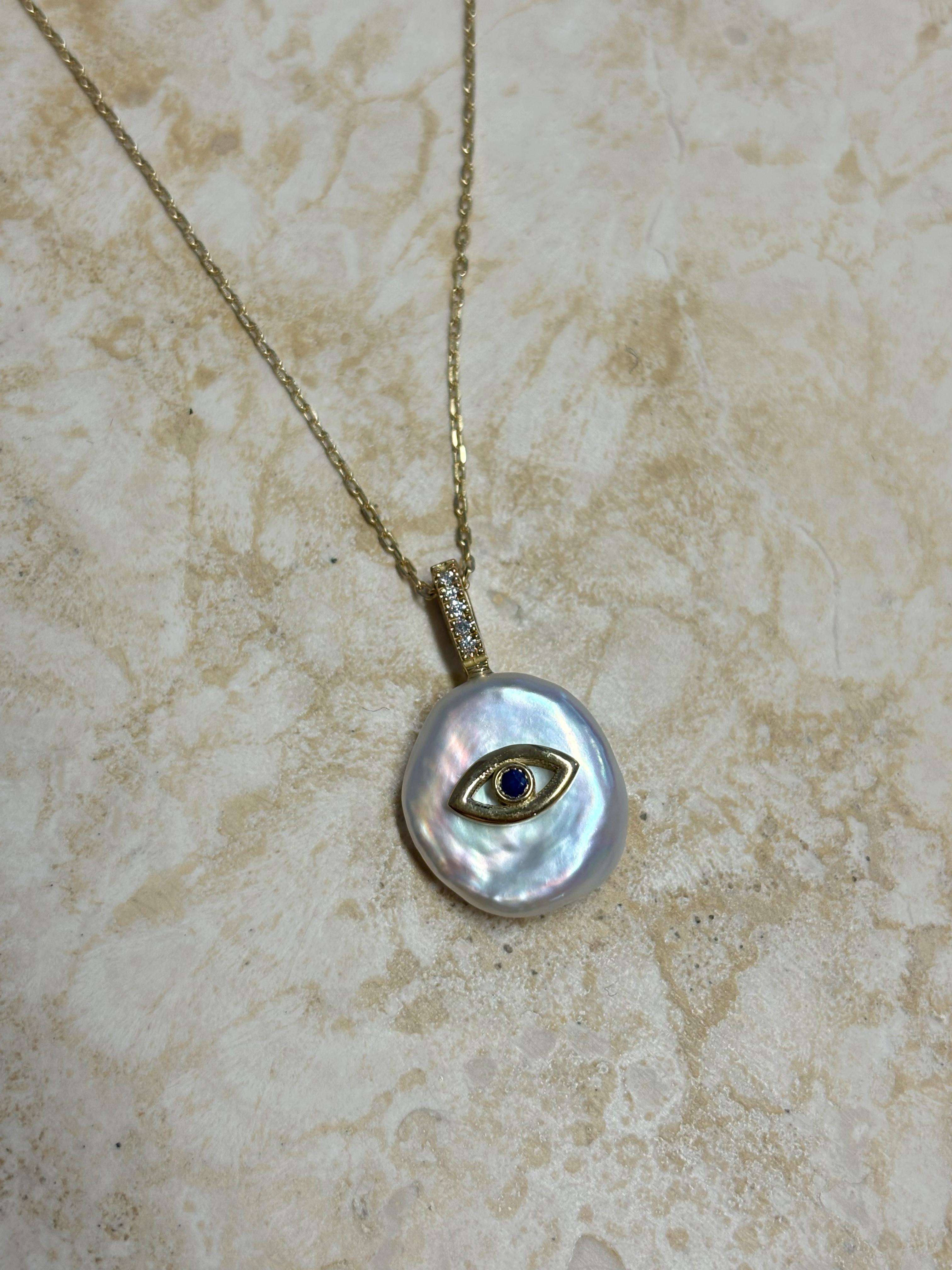 Halskette Evil Eye Perle mit Diamanten und Saphiren, 18 Karat Gold Damen im Angebot