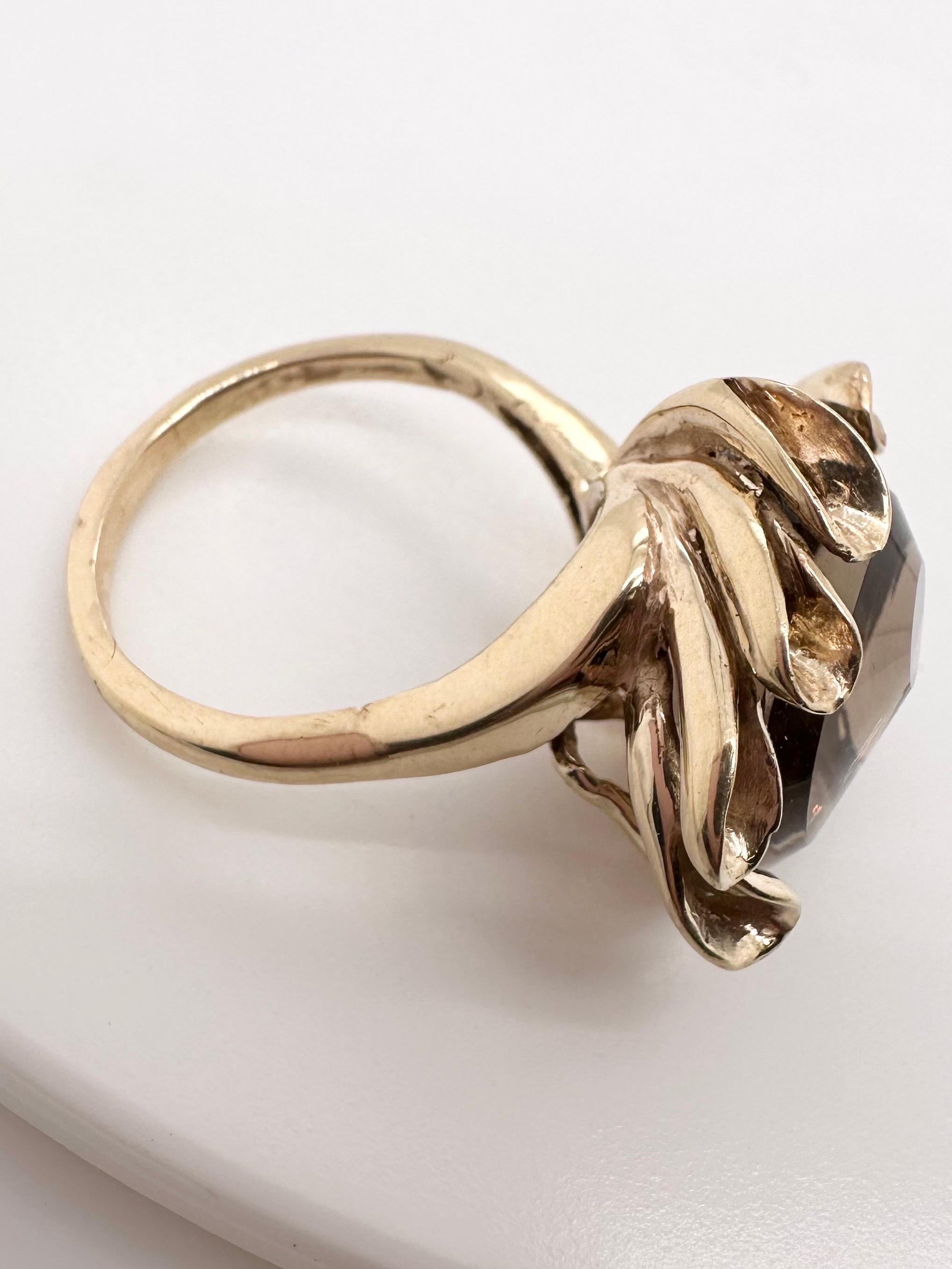 Evil eye quartz ring 14KT gold unique artist vision ring For Sale 2