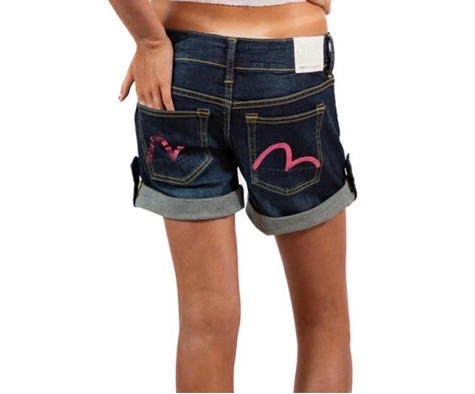 Short en jean Evisu rose à paillettes Pour femmes en vente