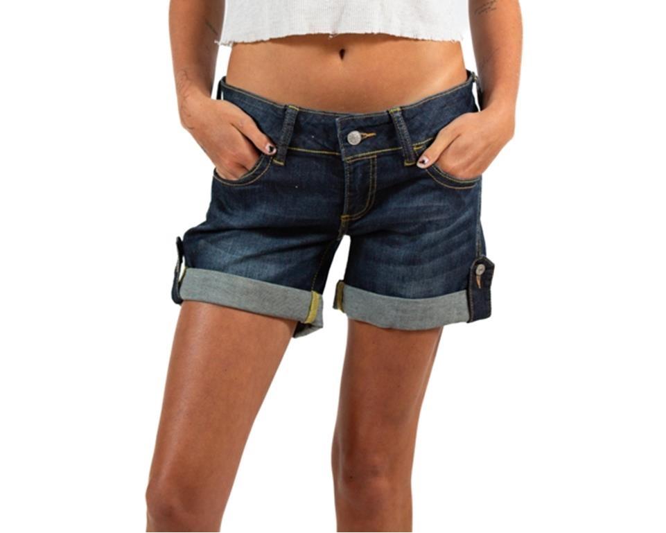Short en jean Evisu rose à paillettes en vente 1
