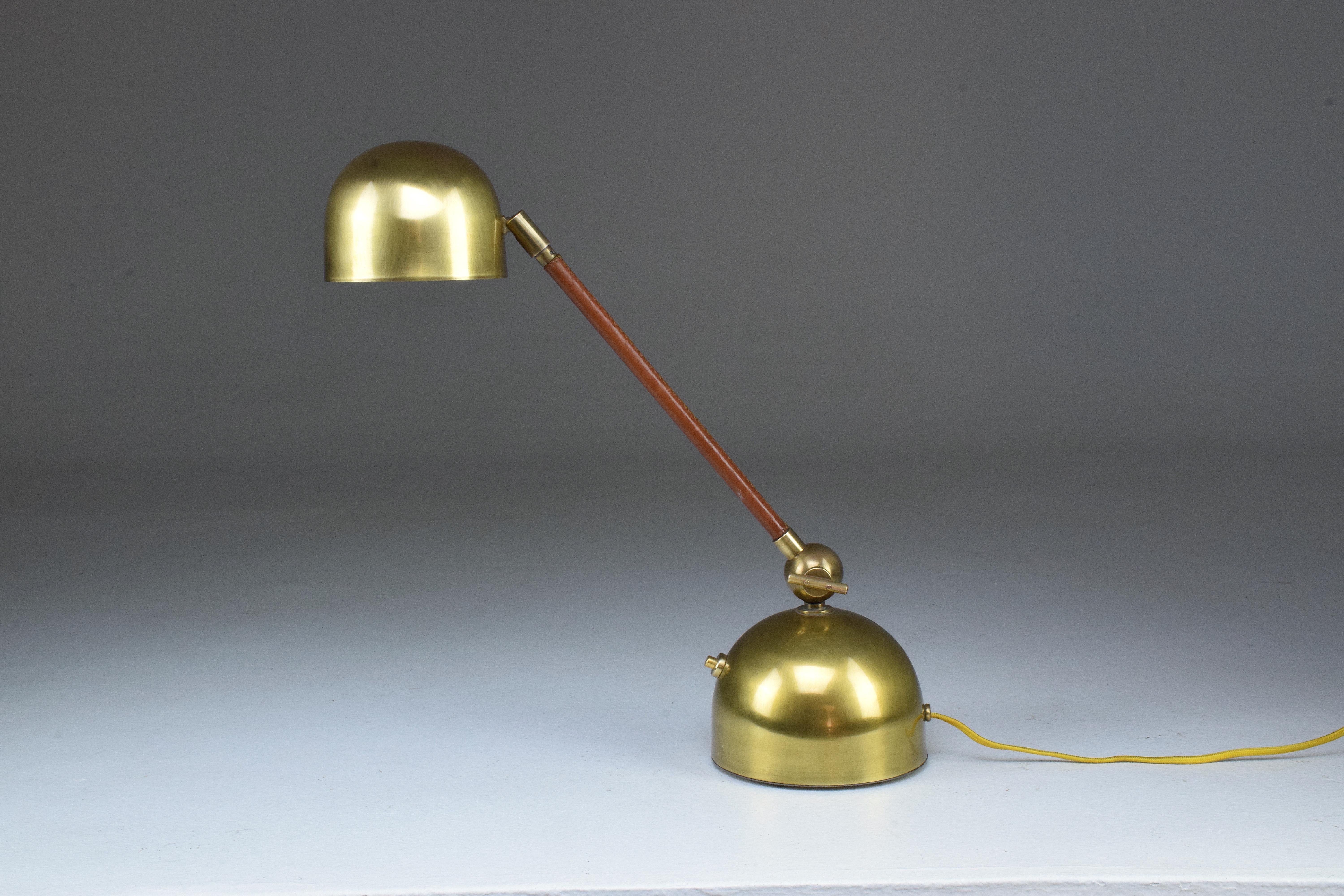 Evolution Contemporary Brass Table Lamp, Flow Collection 1