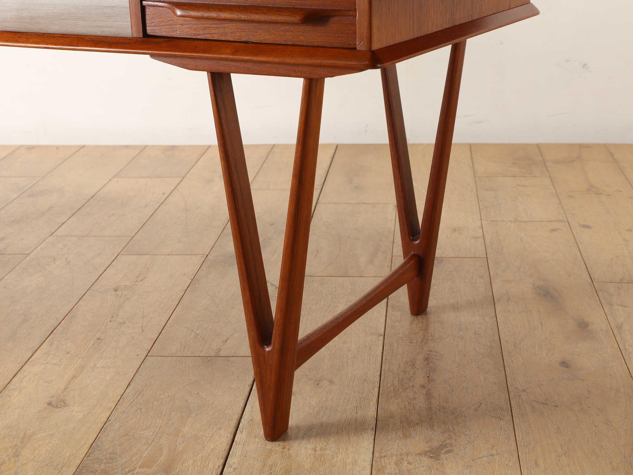E.W. Bach Coffee Table Model.32 1960's For Sale 10
