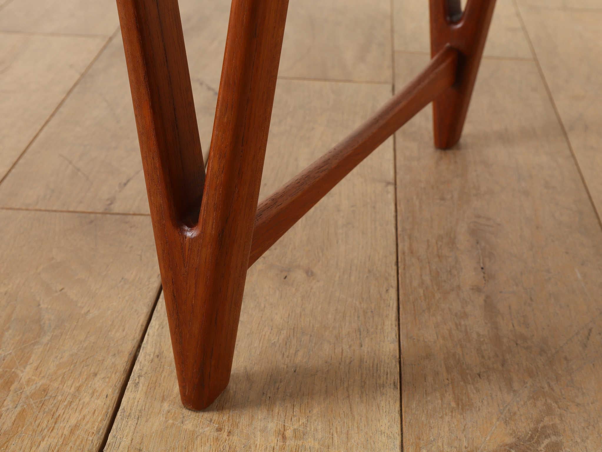 E.W. Bach Coffee Table Model.32 1960's For Sale 11
