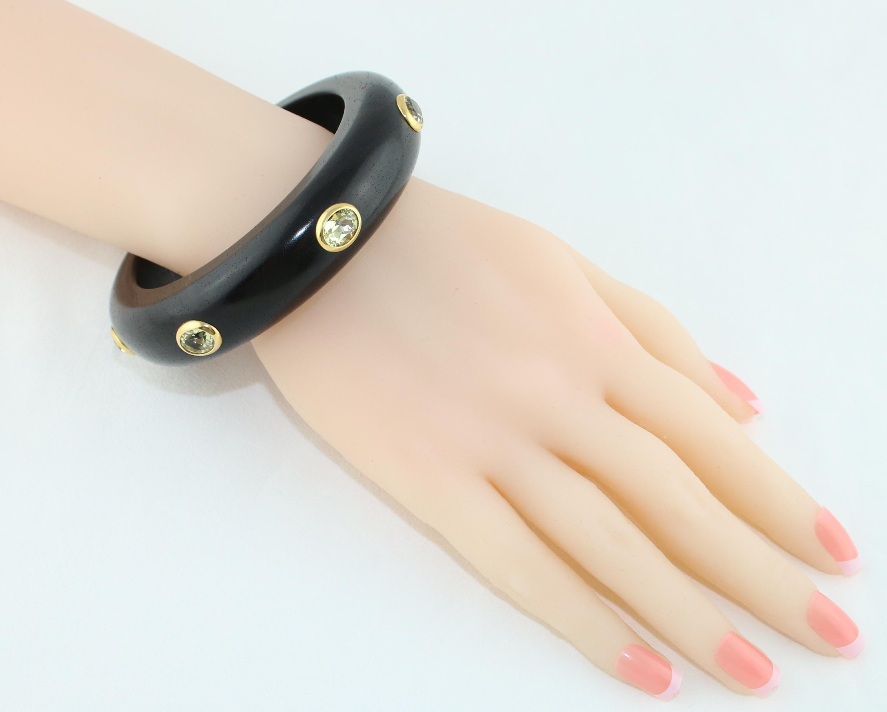 Oval Cut E.W. Schreiber 14.0 Carat Citrine Ebony Wood Gold Bangle For Sale