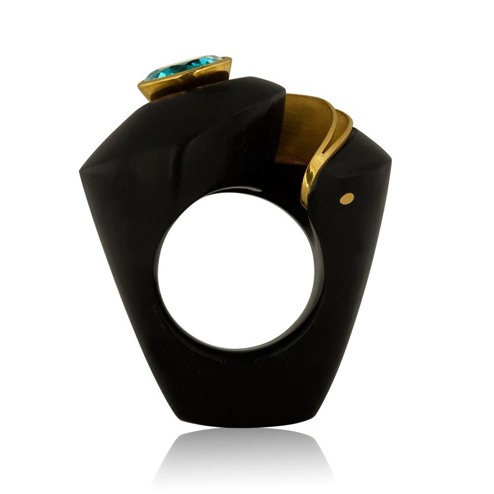 Round Cut E.W. Schreiber KG 8.00 Carat Blue Topaz Ebony Wood Gold Ring For Sale