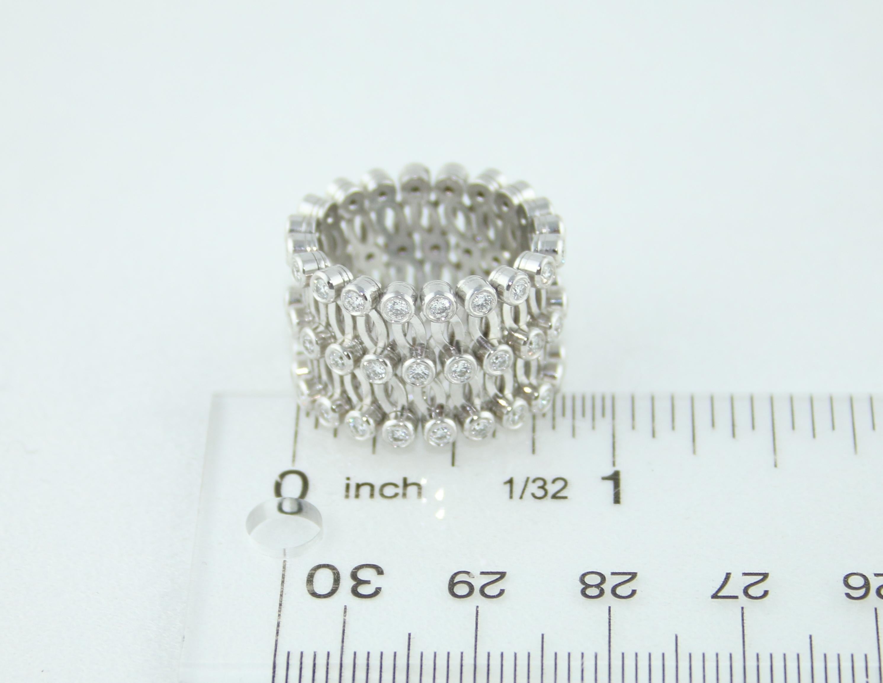 E.W. Schreiber KG Adjustable 1.30 Carat Diamond Gold Ring For Sale 4