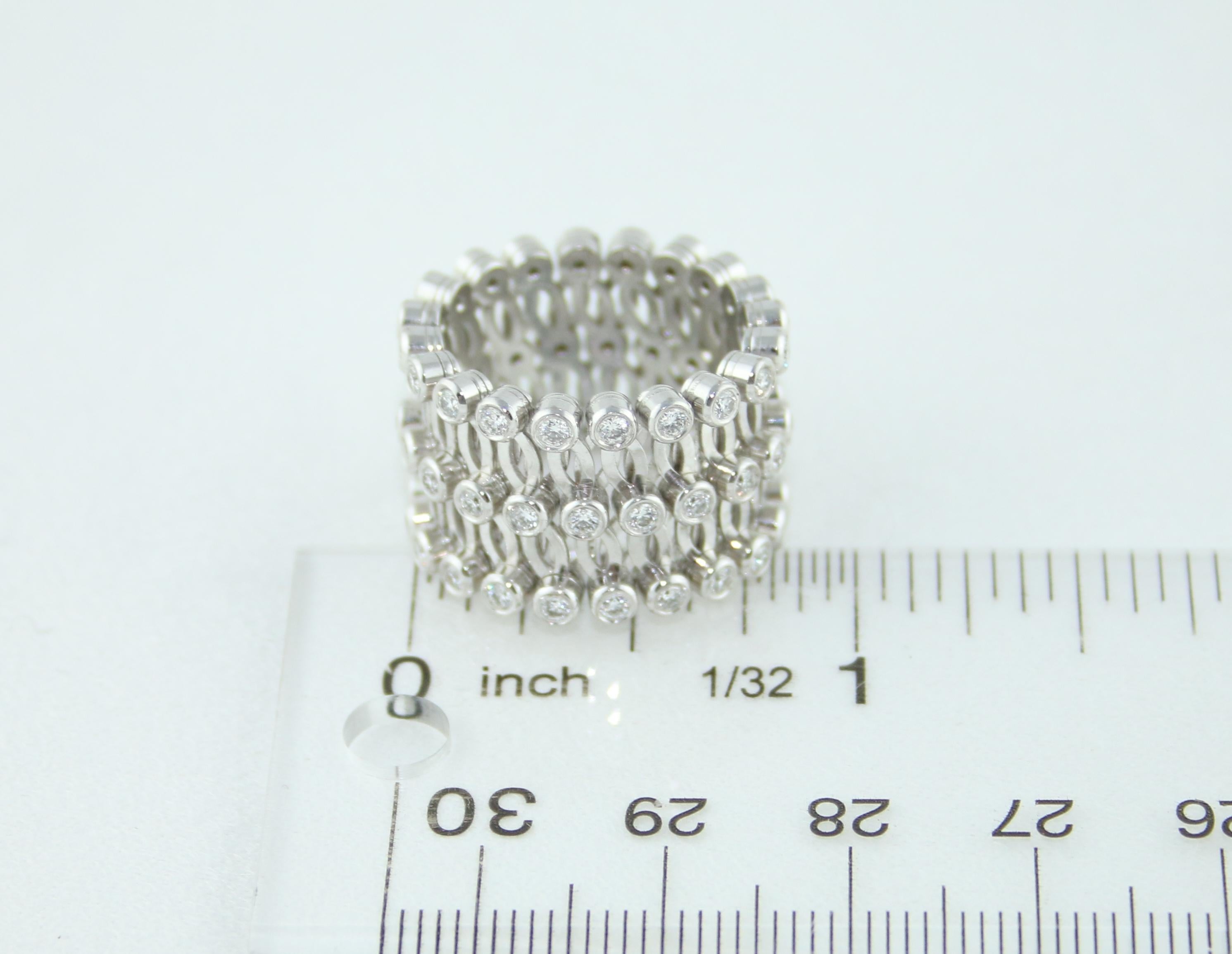E.W. Schreiber KG Adjustable 1.30 Carat Diamond Gold Ring For Sale 5