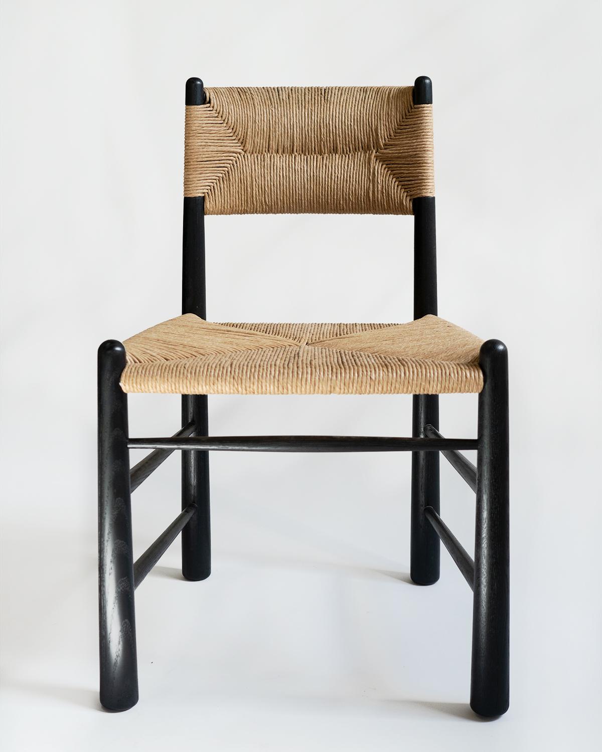 Chaise de salle à manger Ewa, chêne noirci avec jonc en fibres naturelles en vente 3