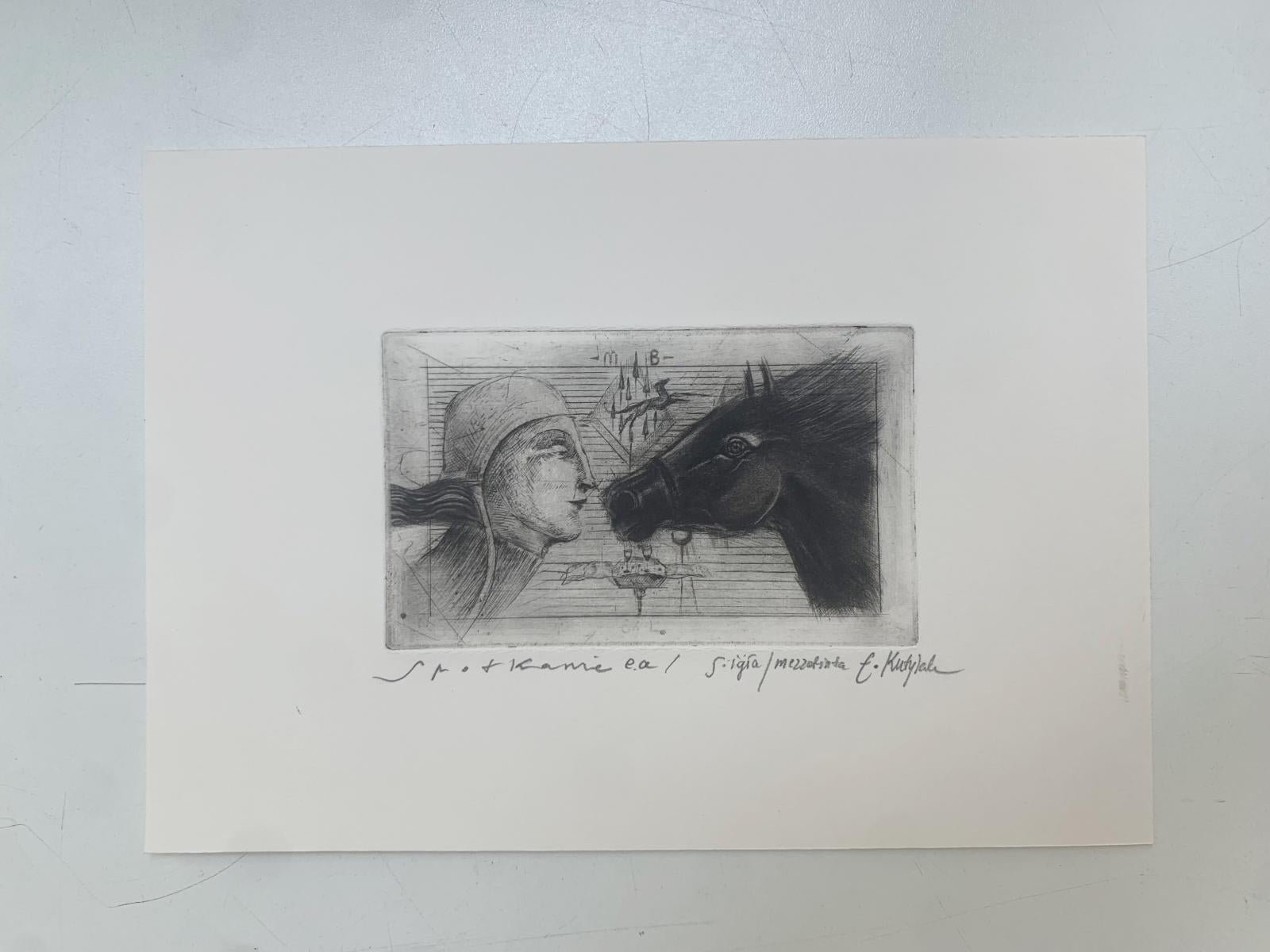 Une réunion. Mezzotint, édition limitée, noir et blanc, artiste polonais - Print de Ewa Kutylak