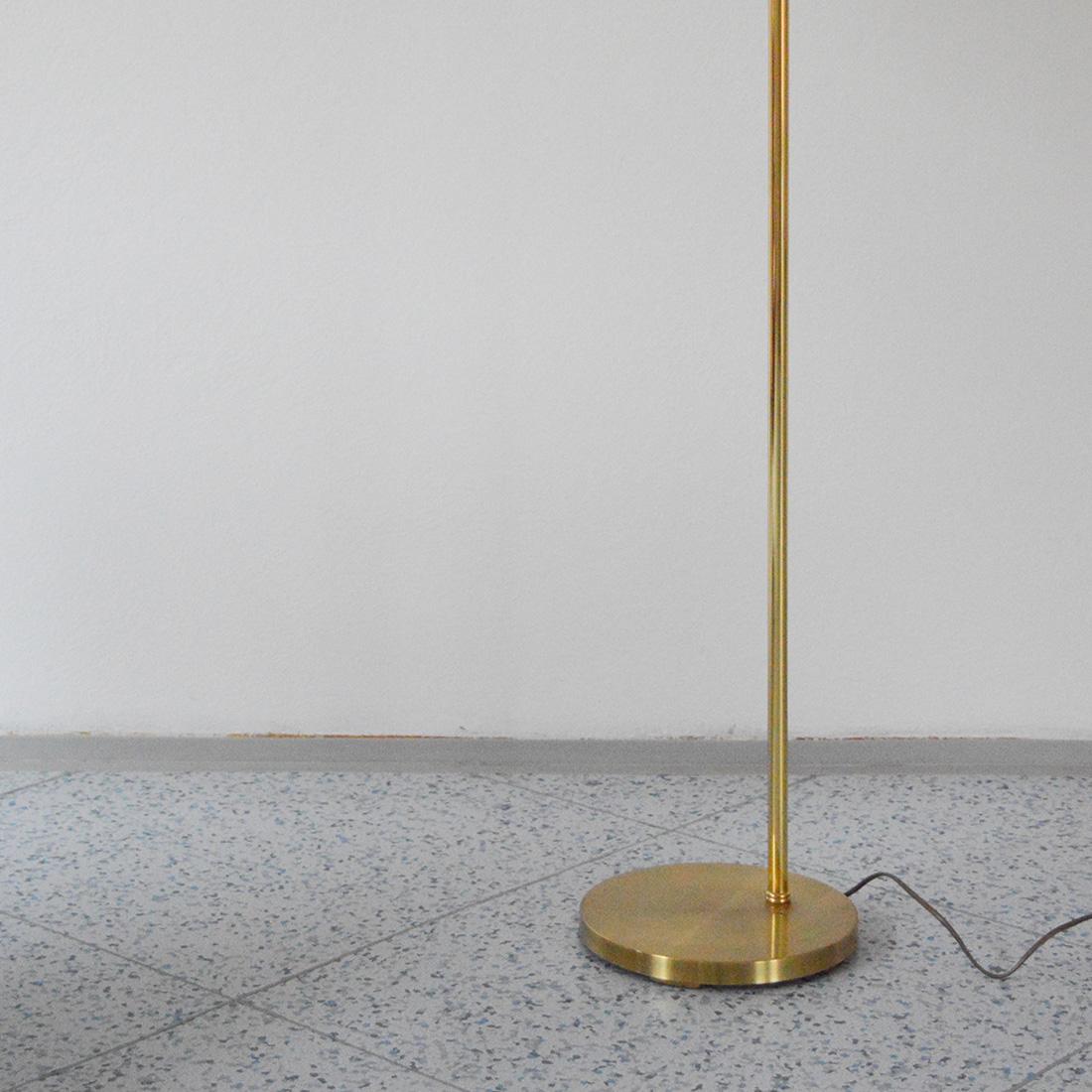 Ewå Värnamo for EWÅ Adjustable Brass Floor Lamp, 1970s In Good Condition For Sale In Praha 2, Hlavní město Praha