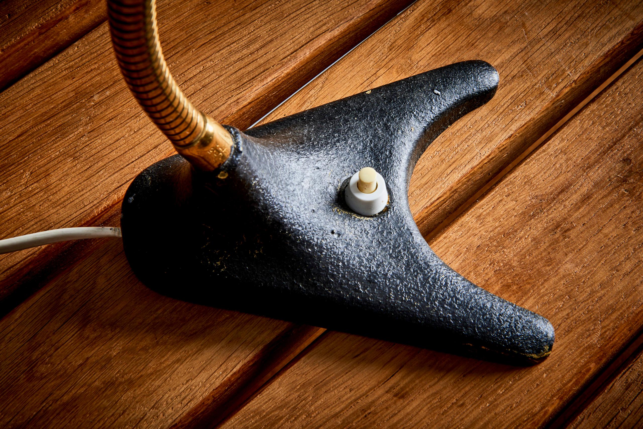 Métal Lampe de table Ewå Värnamo en métal noir Suède - années 1960 en vente