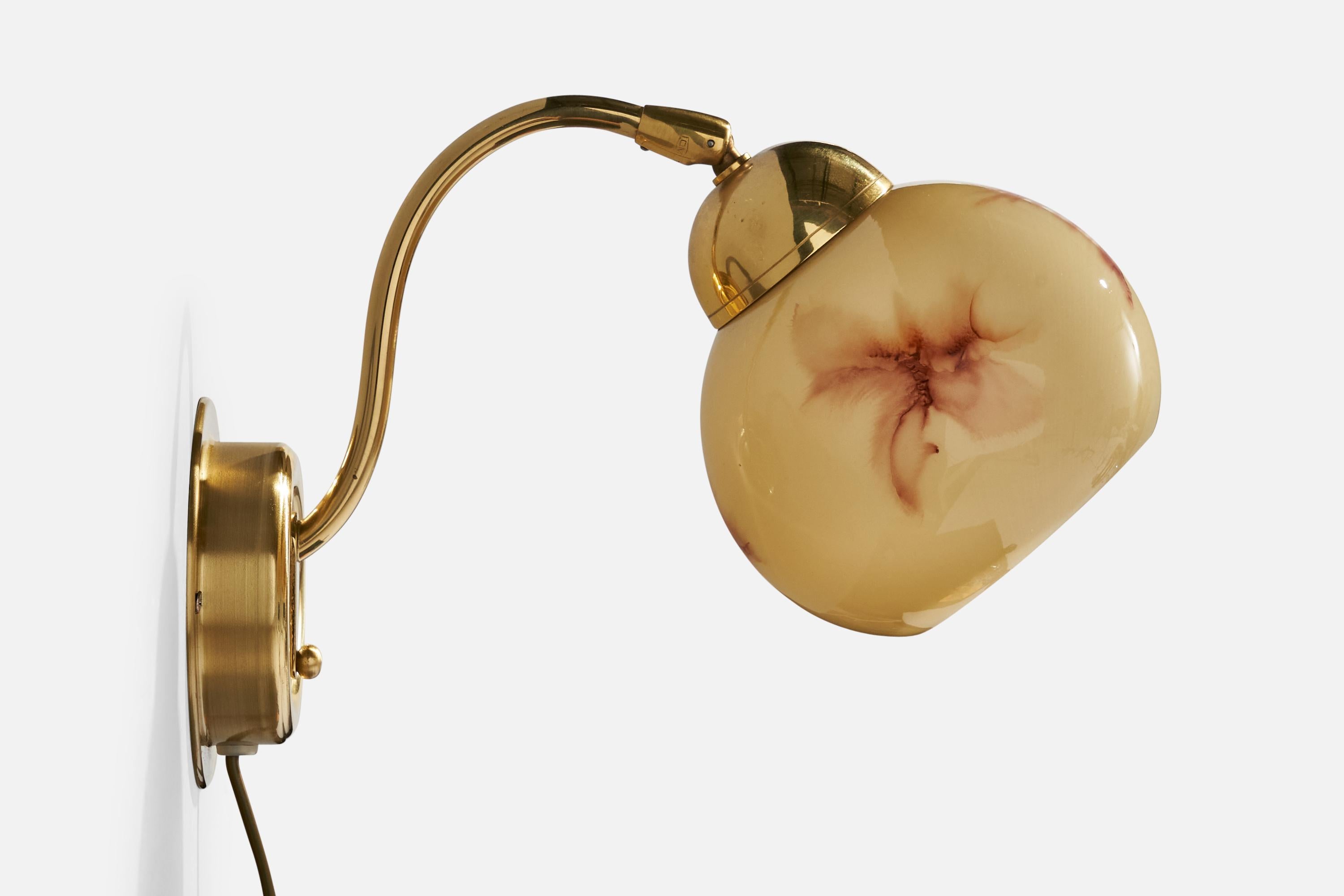 Laiton Ewå Värnamo, Wall Light, laiton, verre, Suède, années 1970 en vente