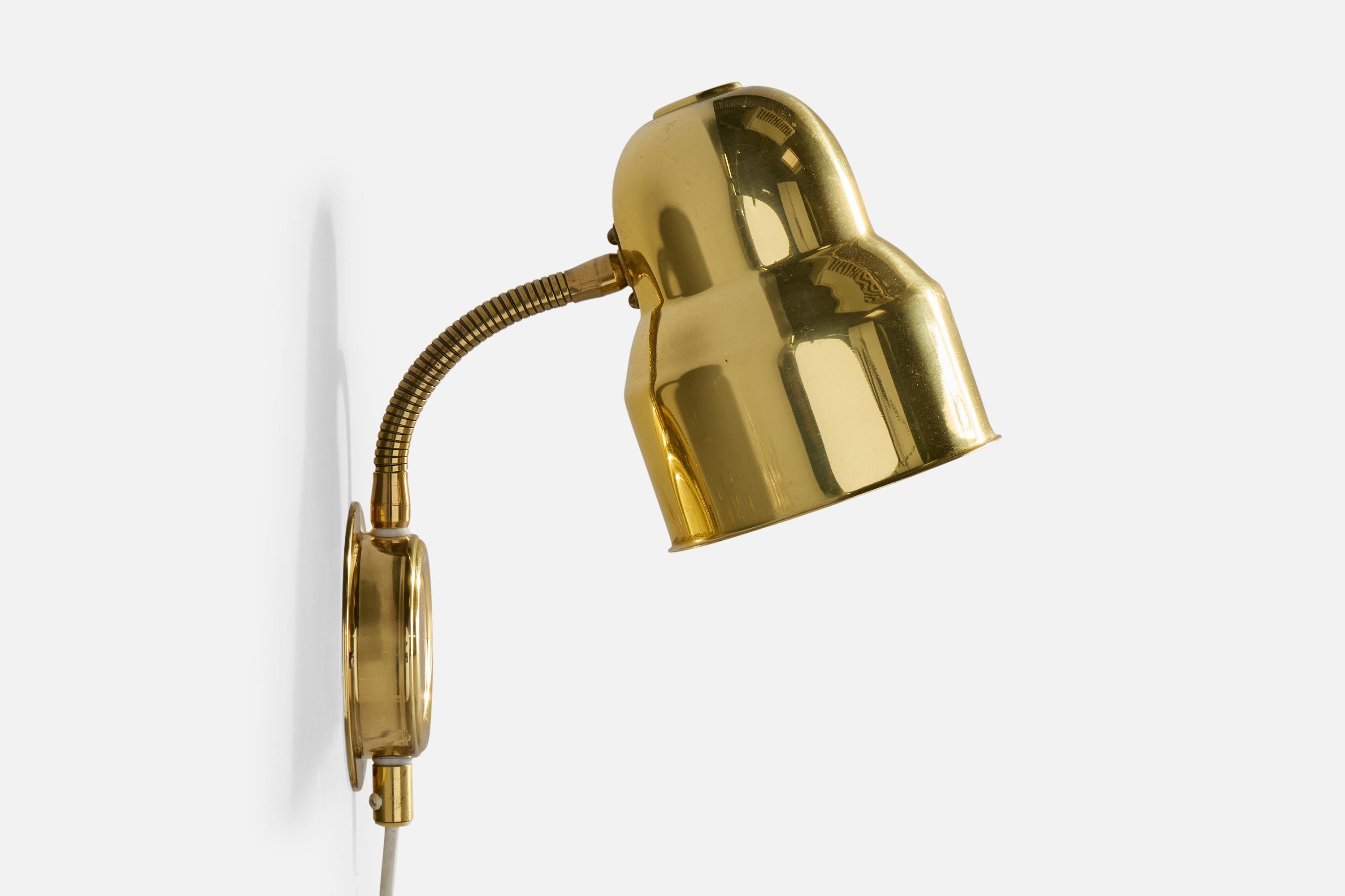 EWÅ Värnamo, Wall Light, Brass, Metal, Sweden, 1970s In Good Condition For Sale In High Point, NC