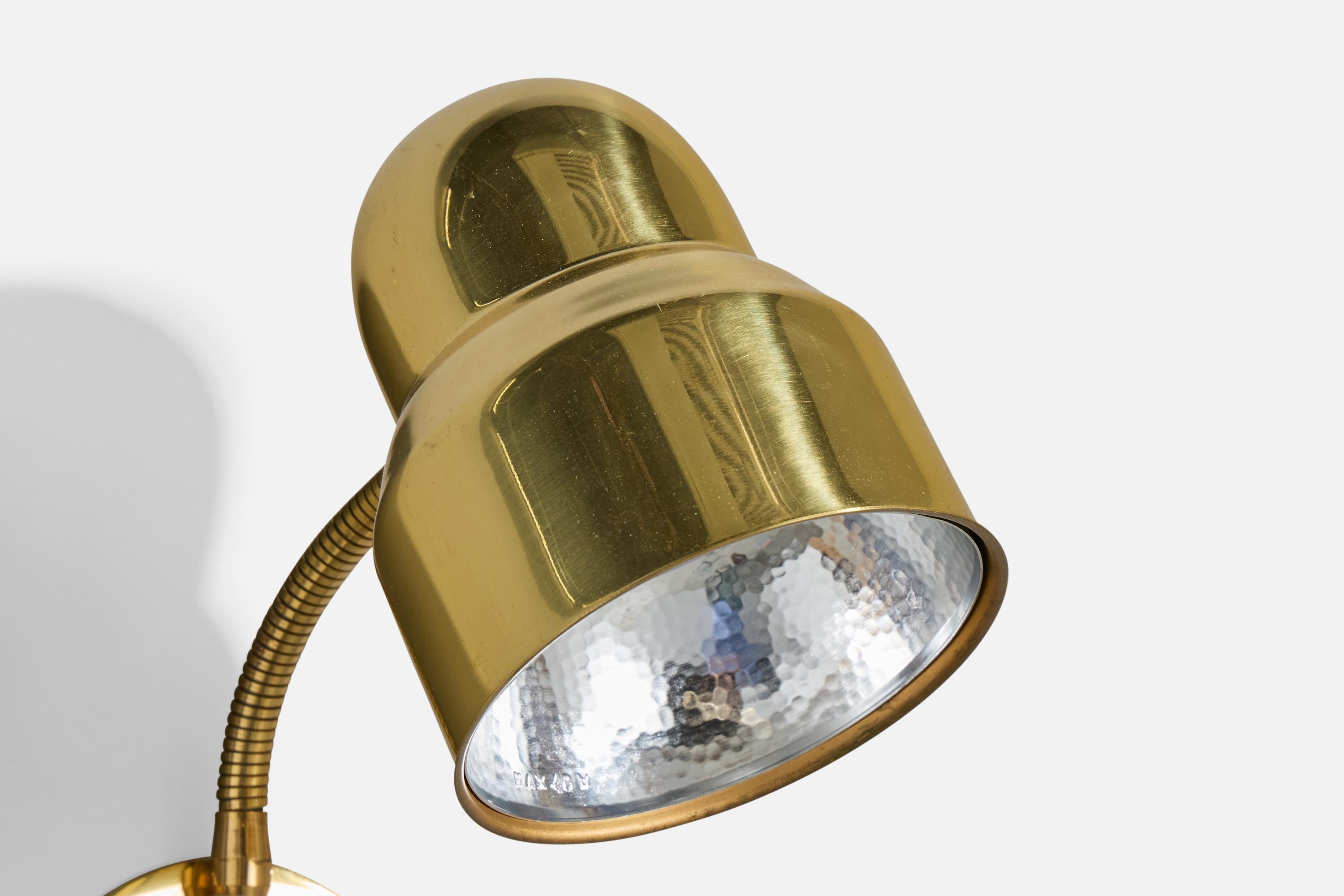 EWÅ Värnamo, Wall Light, Brass, Metal, Sweden, 1970s For Sale 2