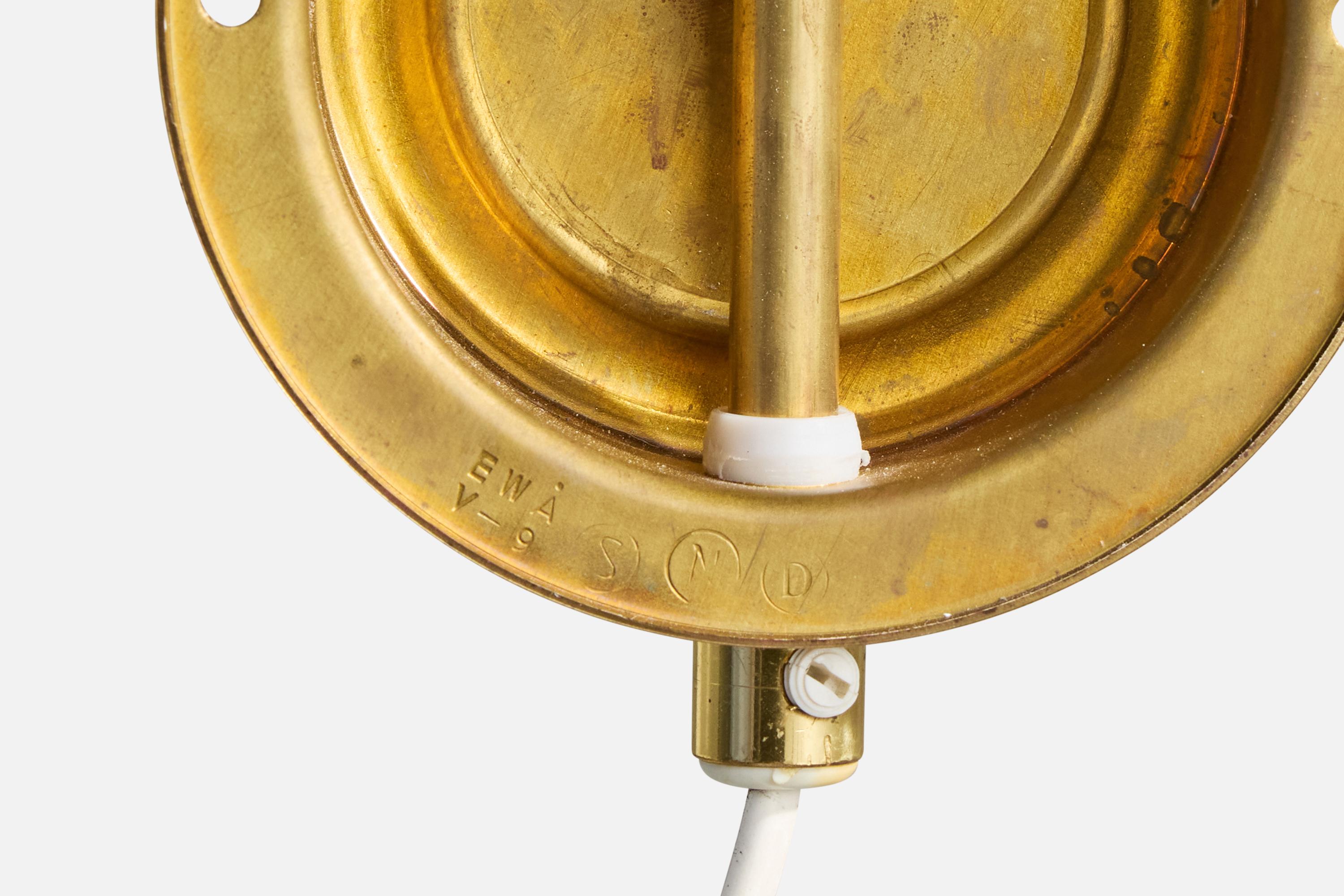 EWÅ Värnamo, Wall Light, Brass, Metal, Sweden, 1970s For Sale 3
