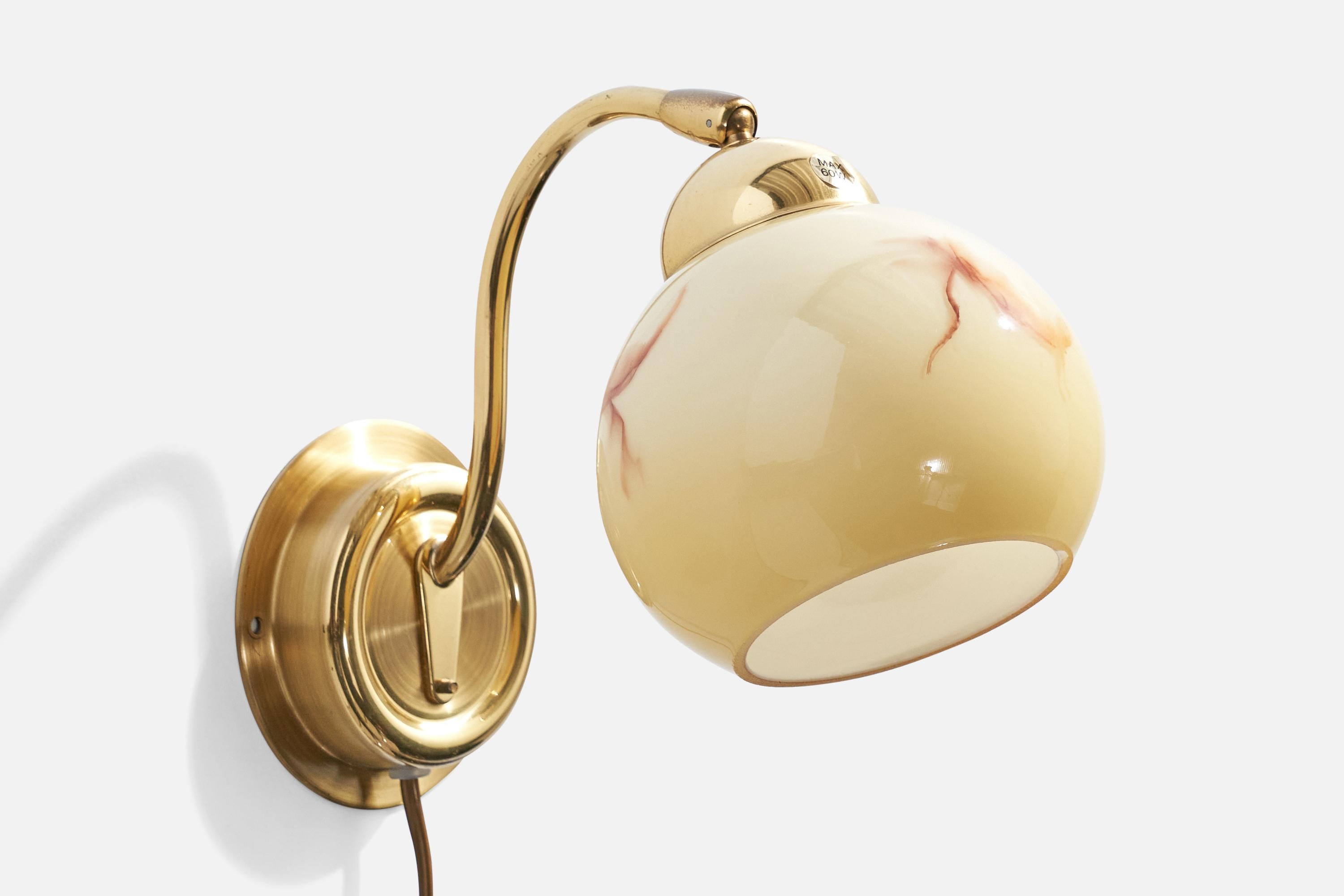 EWÅ Värnamo, Wall Lights, Brass, Glass, Sweden, 1970s In Good Condition For Sale In High Point, NC