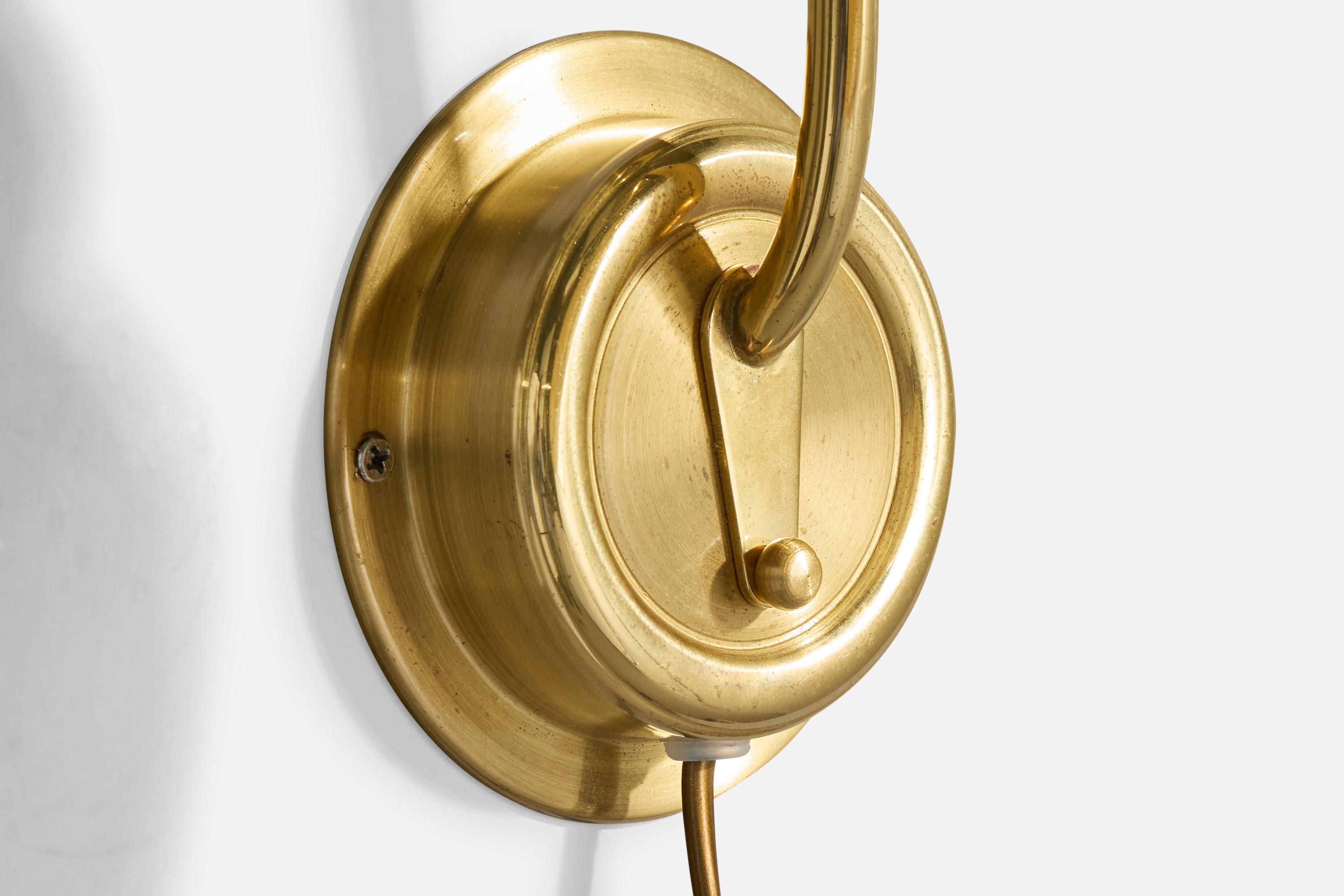 EWÅ Värnamo, Wall Lights, Brass, Glass, Sweden, 1970s For Sale 2
