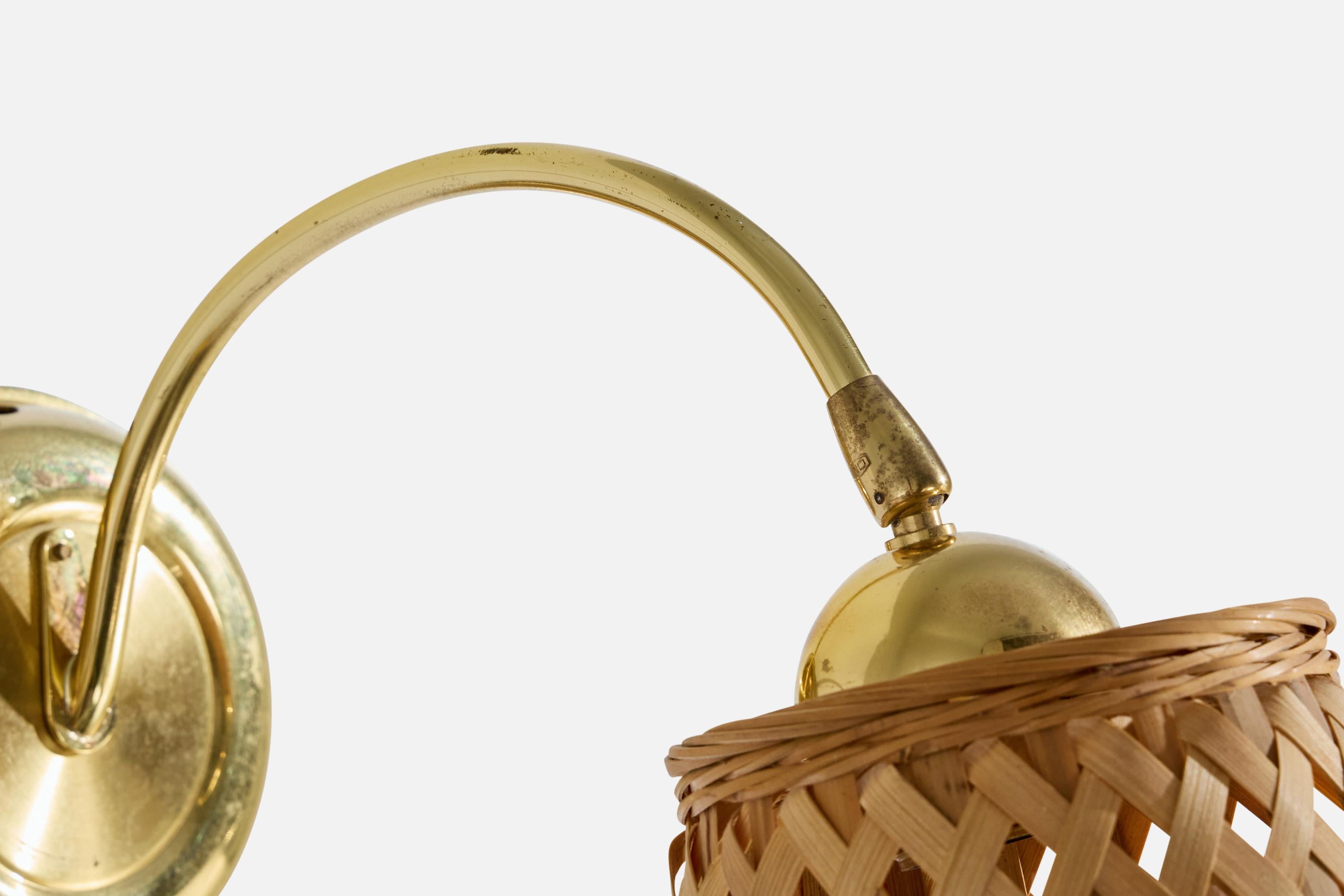 Ewå Värnamo, Lampade da parete, Ottone, Rattan, Svezia, anni '1960 in vendita 1