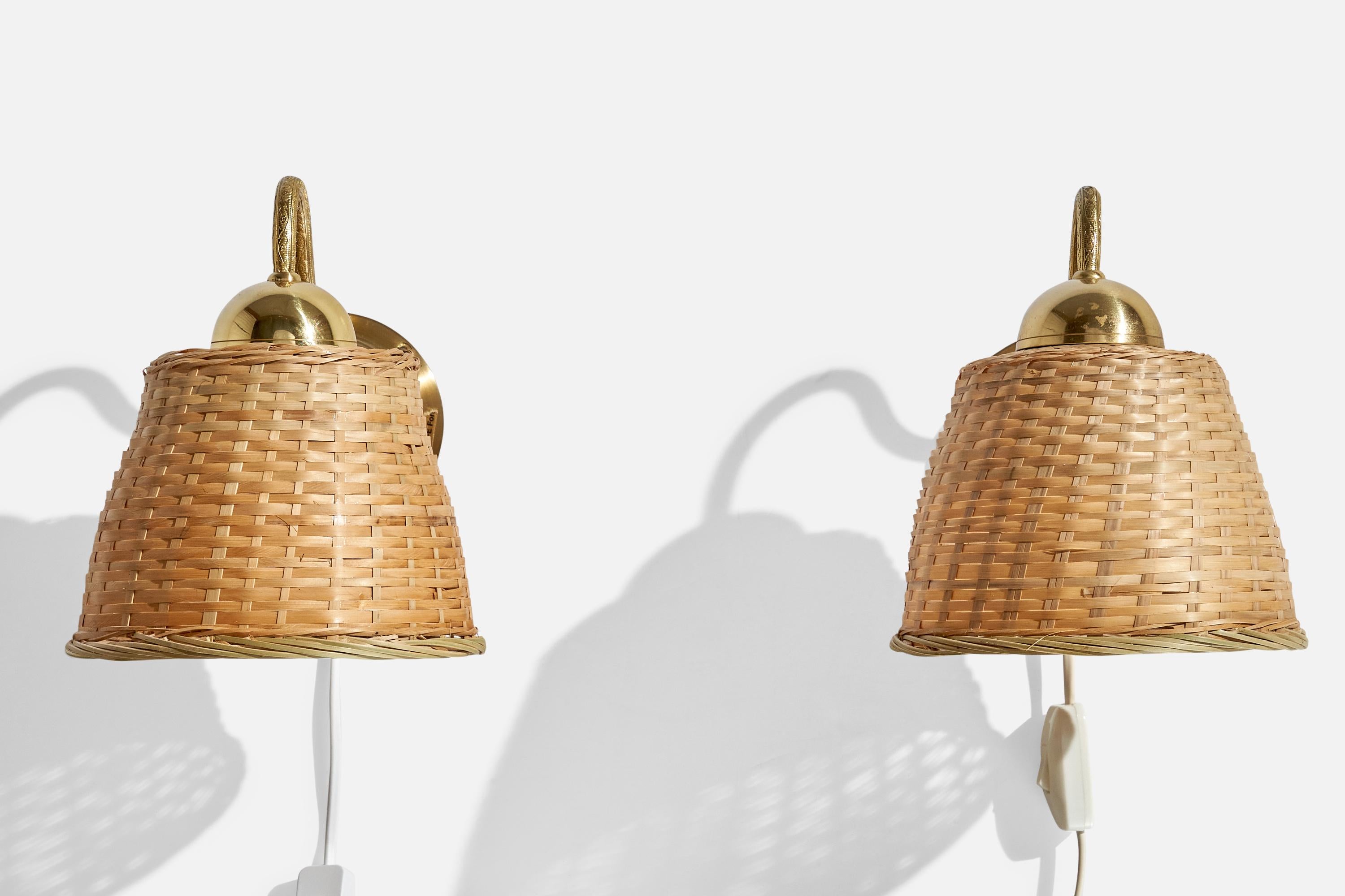 Suédois Ewå Värnamo, Lights, laiton, rotin, Suède, 1970 en vente