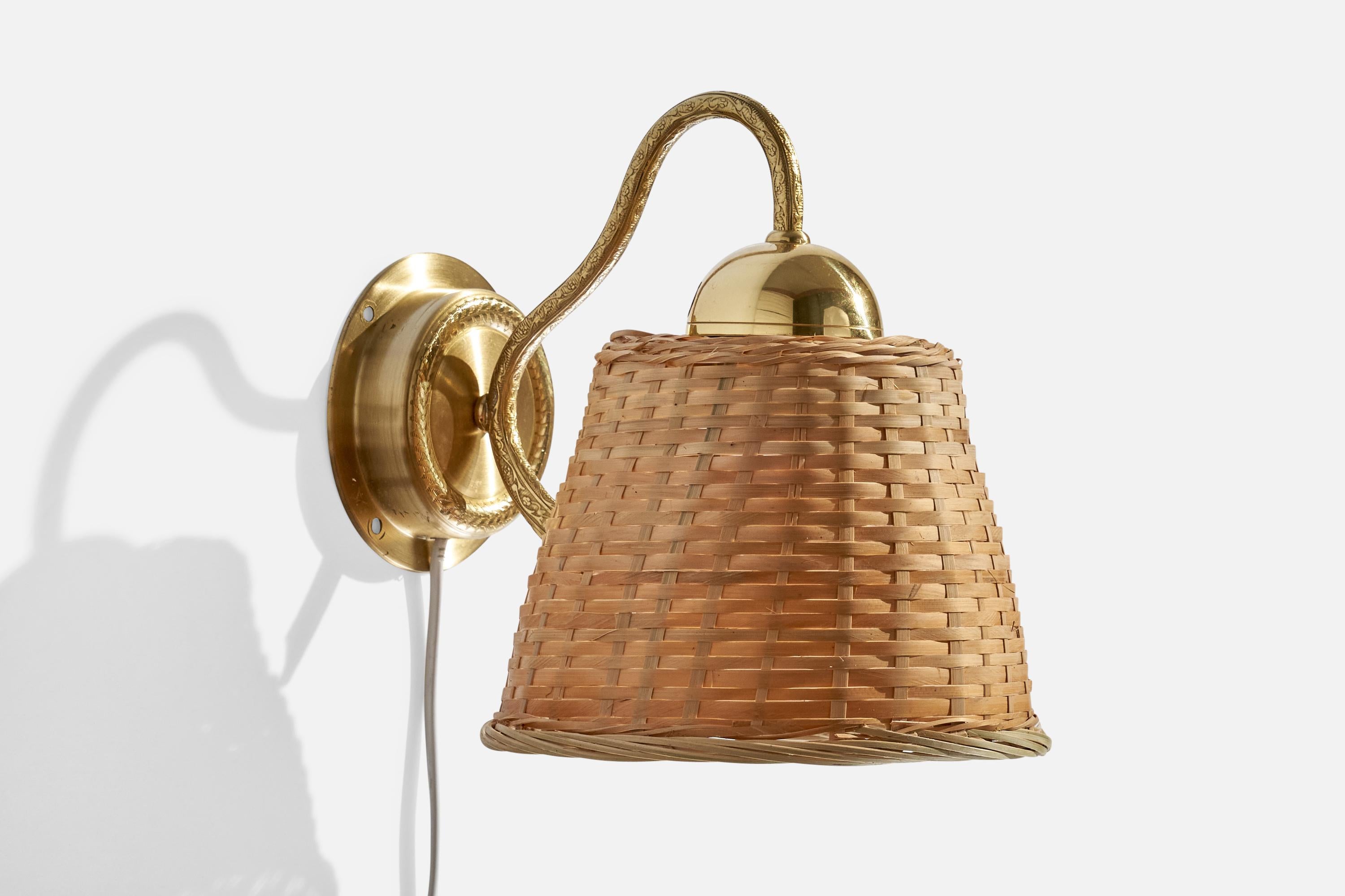 Ewå Värnamo, Lights, laiton, rotin, Suède, 1970 Bon état - En vente à High Point, NC