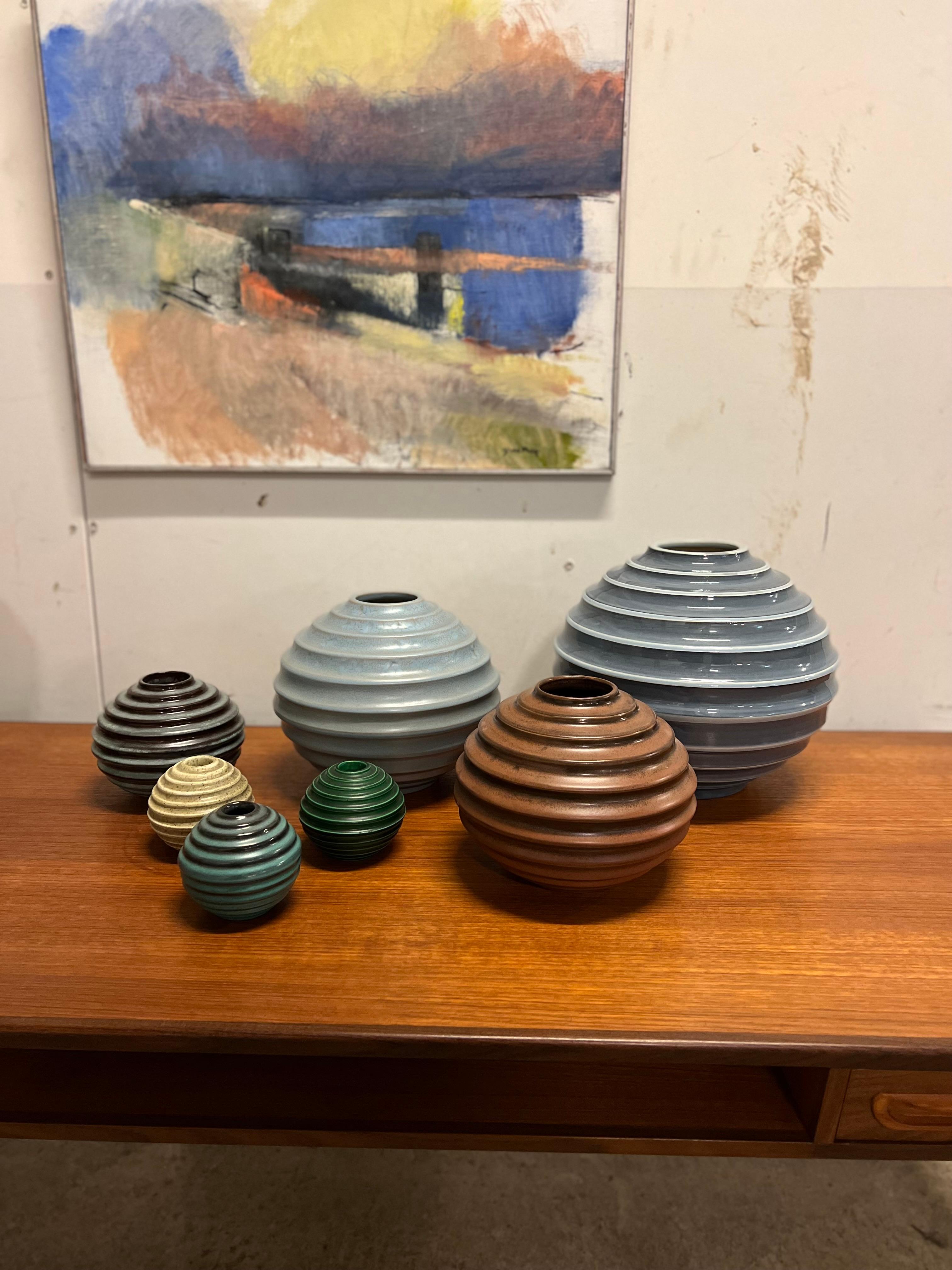 Ewald Dahlskog, Art Deco Globose Vase, Bo Fajans, Sweden, 1930s In Good Condition In Stockholm, SE