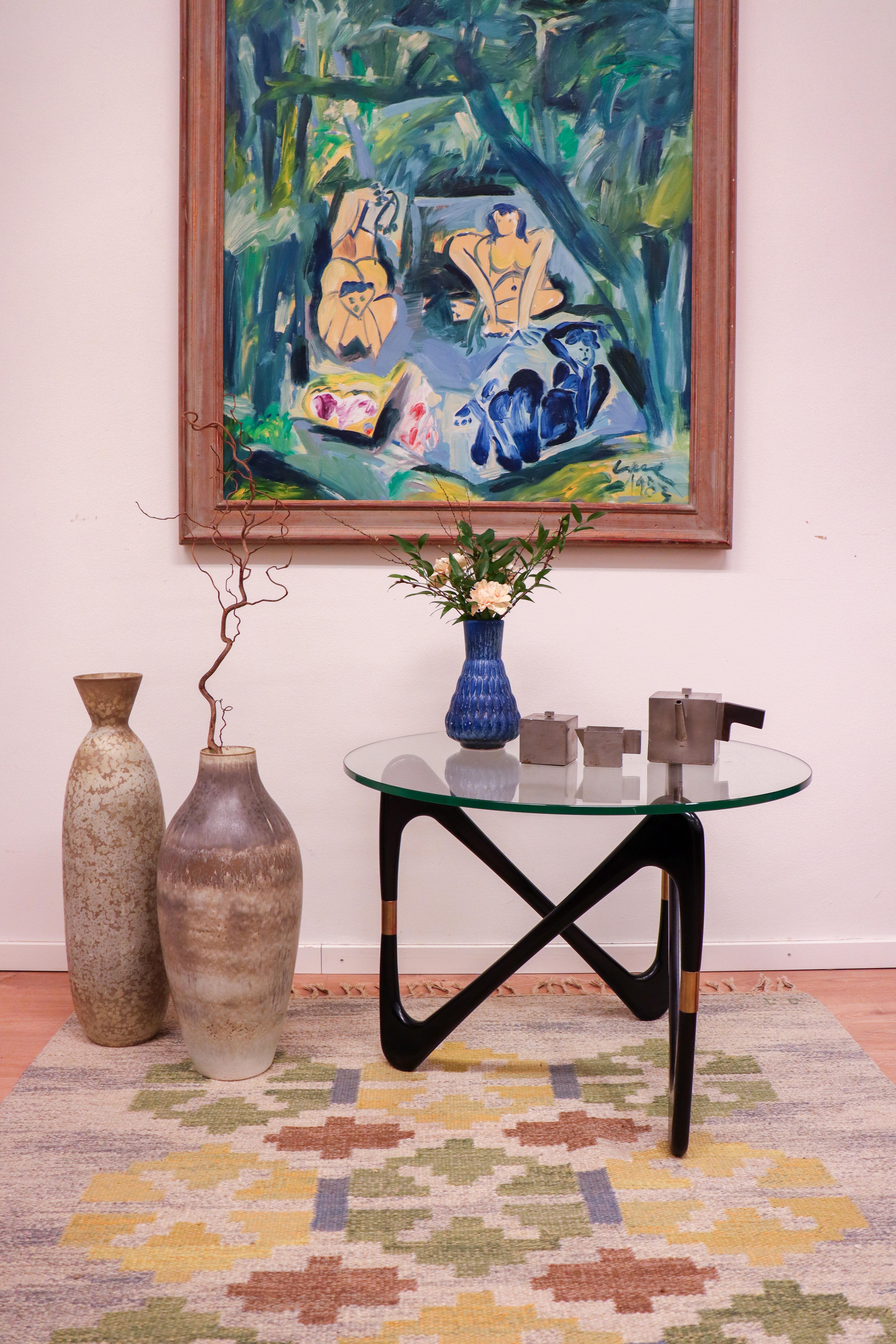 Scandinave moderne Vase bleu profond Ewald Dahlskog pour Bo Fajans, Suède, 1948 en vente