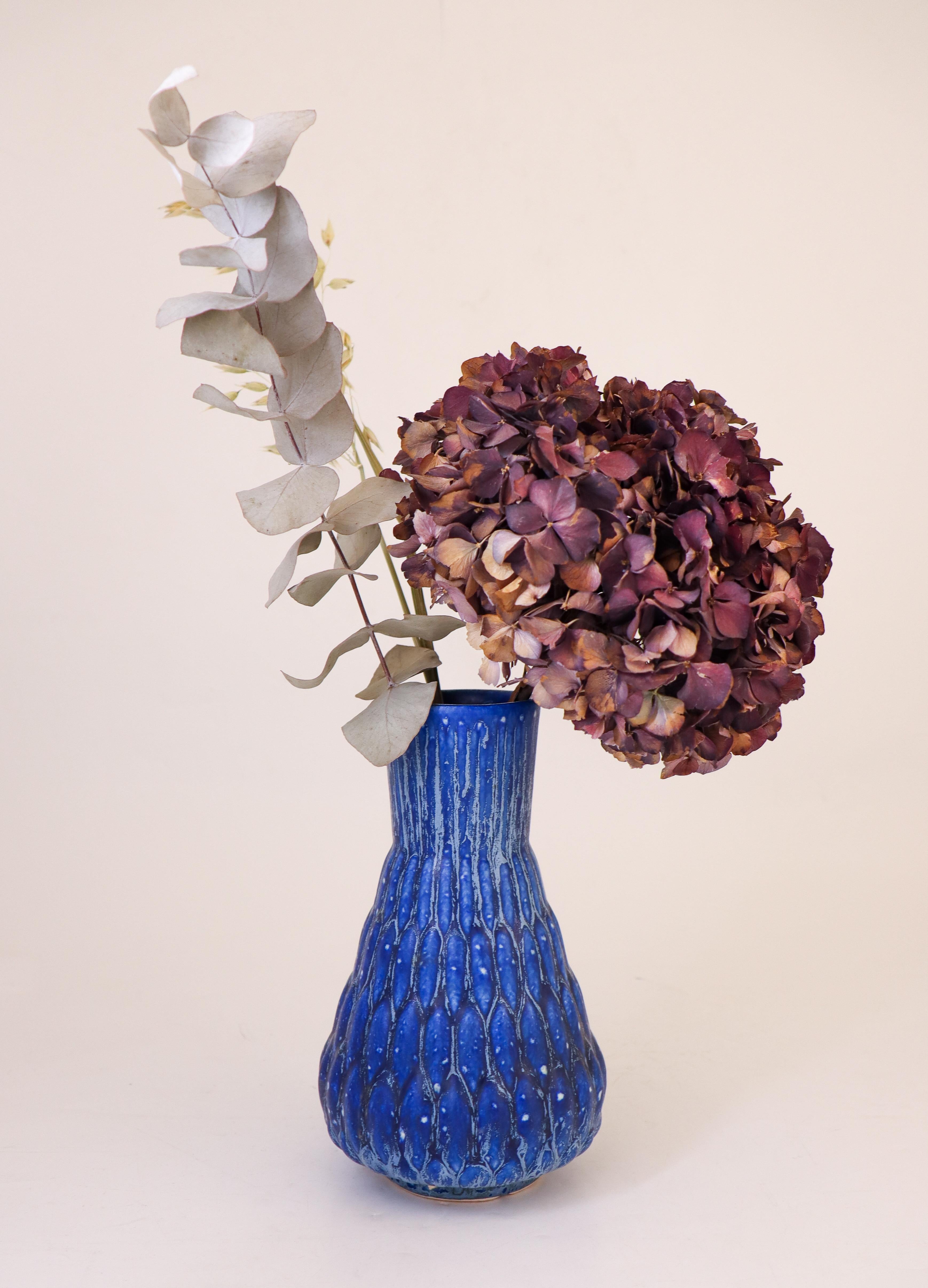 Glazed Ewald Dahlskog, Deep Blue Vase, Bo Fajans, Sweden, 1948
