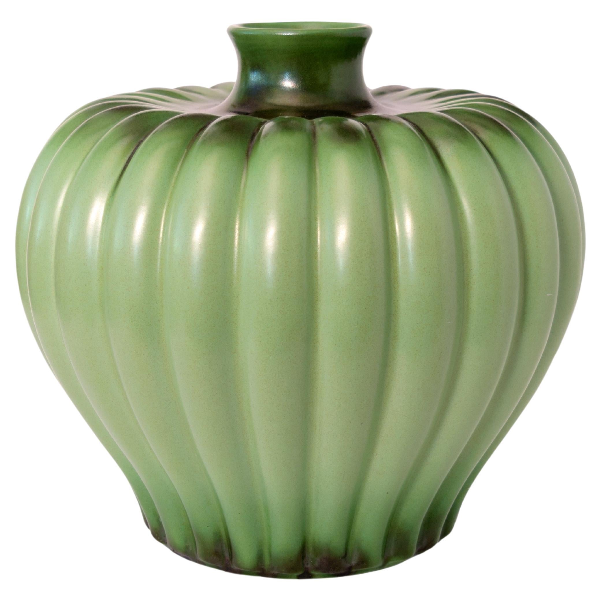 Ewald Dahlskog green apple glazed vase, Bo Fajans, Sweden 1940 For Sale