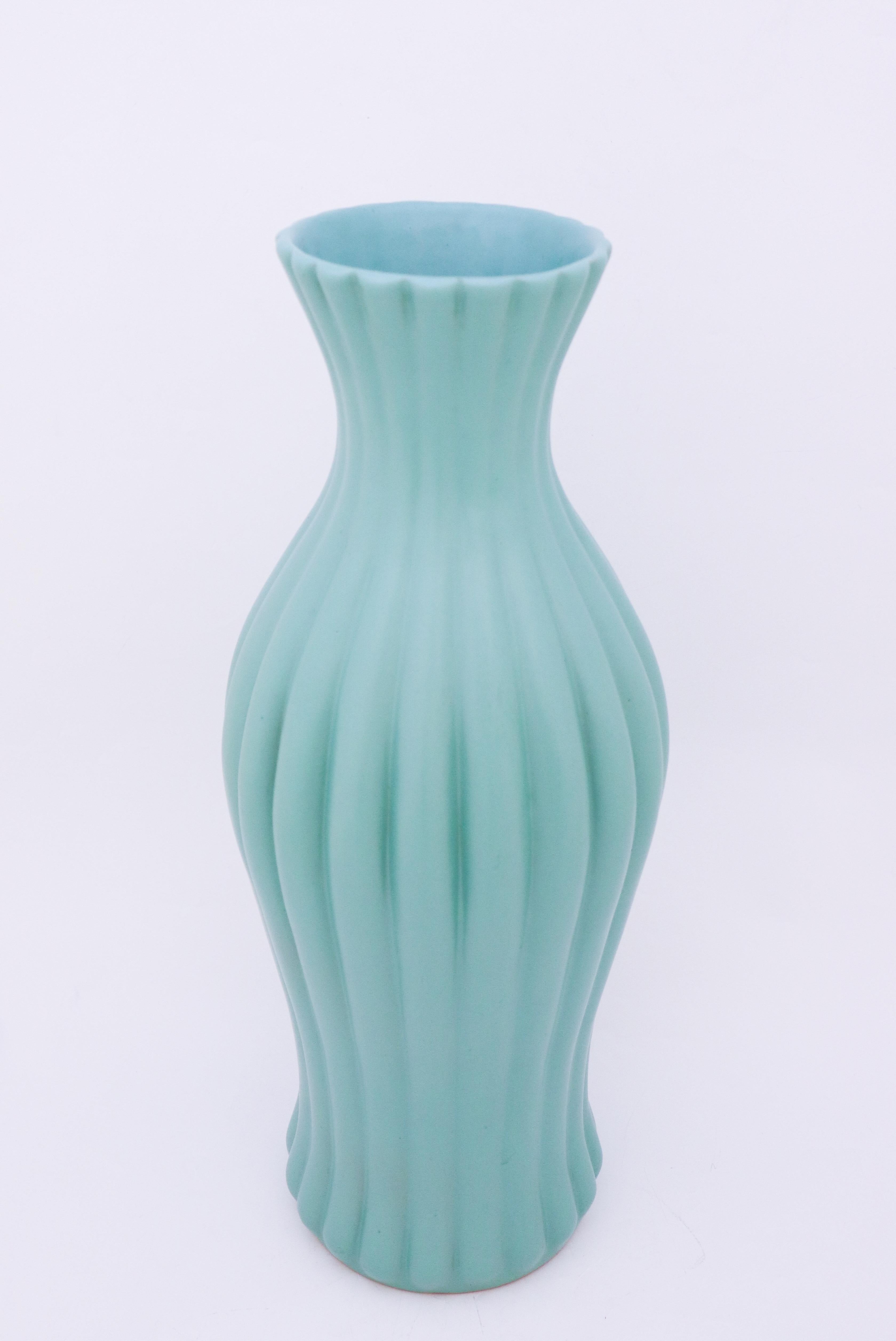 Große türkisfarbene Bodenvase von Ewald Dahlskog, Bo Fajans, Schweden, 1930er Jahre (Skandinavische Moderne) im Angebot