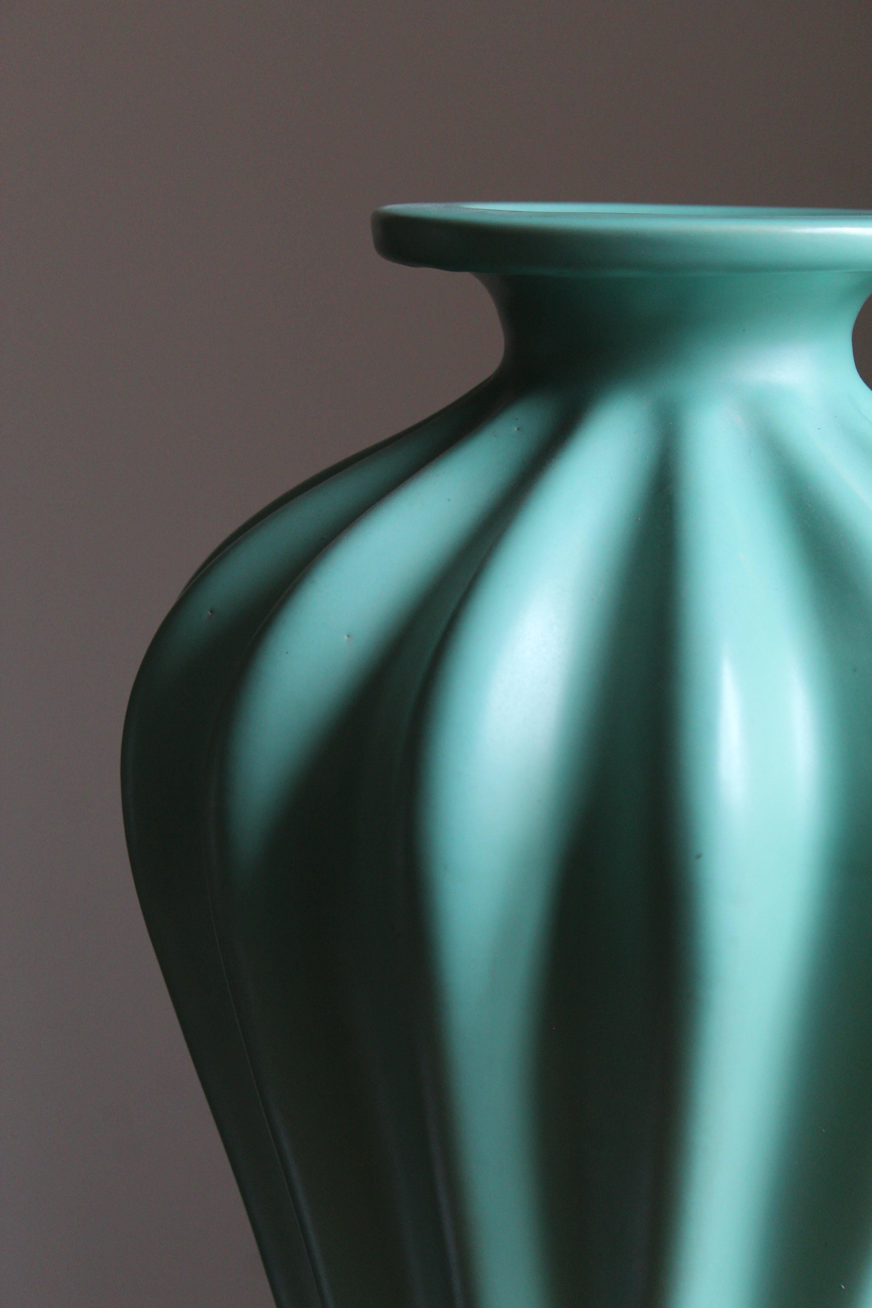 Swedish Ewald Dahlskog, Large Vase, Green-Glazed Stoneware, Bo Fajans, Sweden, 1930s