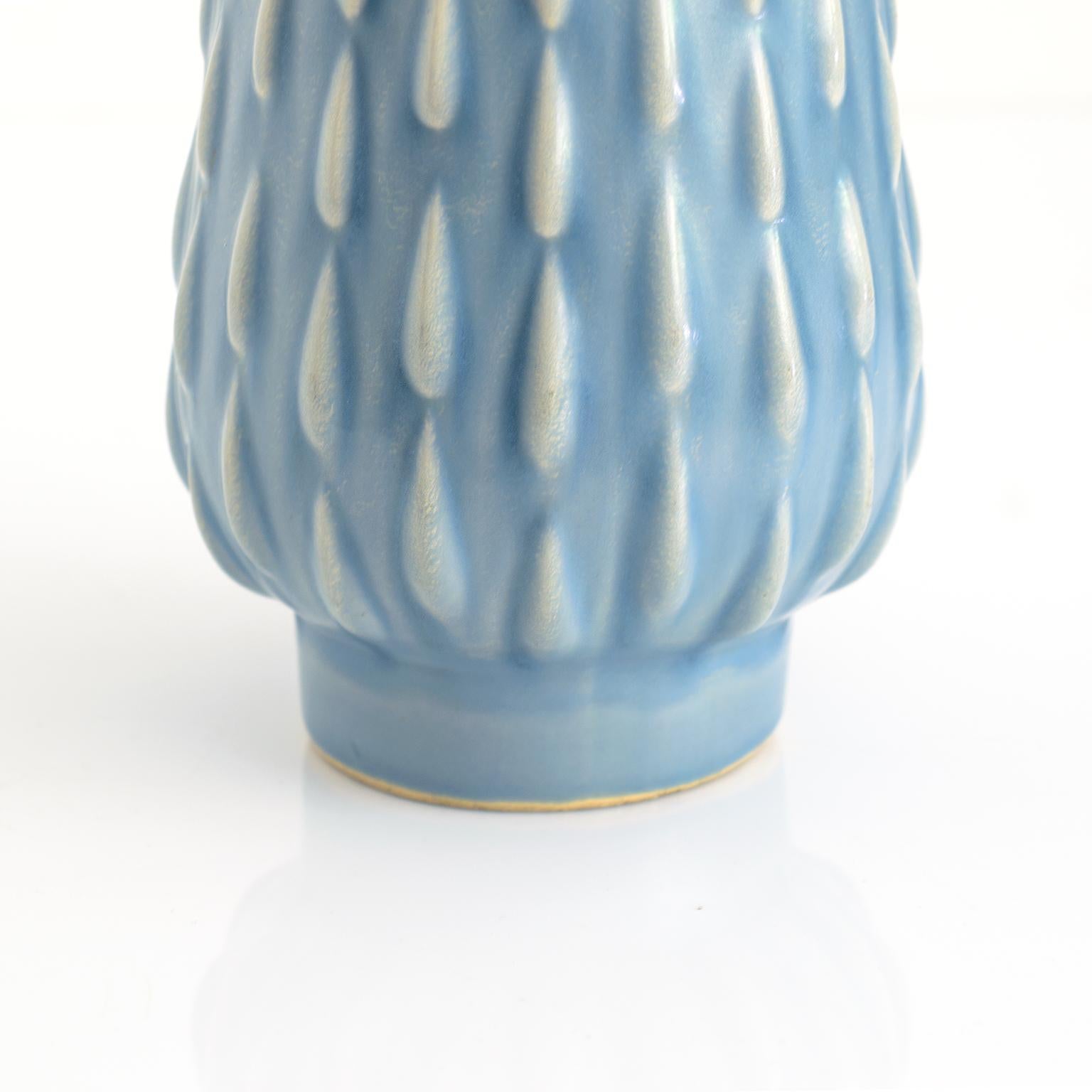 Vernissé Vase moderne scandinave bleu pâle d'Ewald Dahlskog pour Bo Fajans, 1930/40 en vente