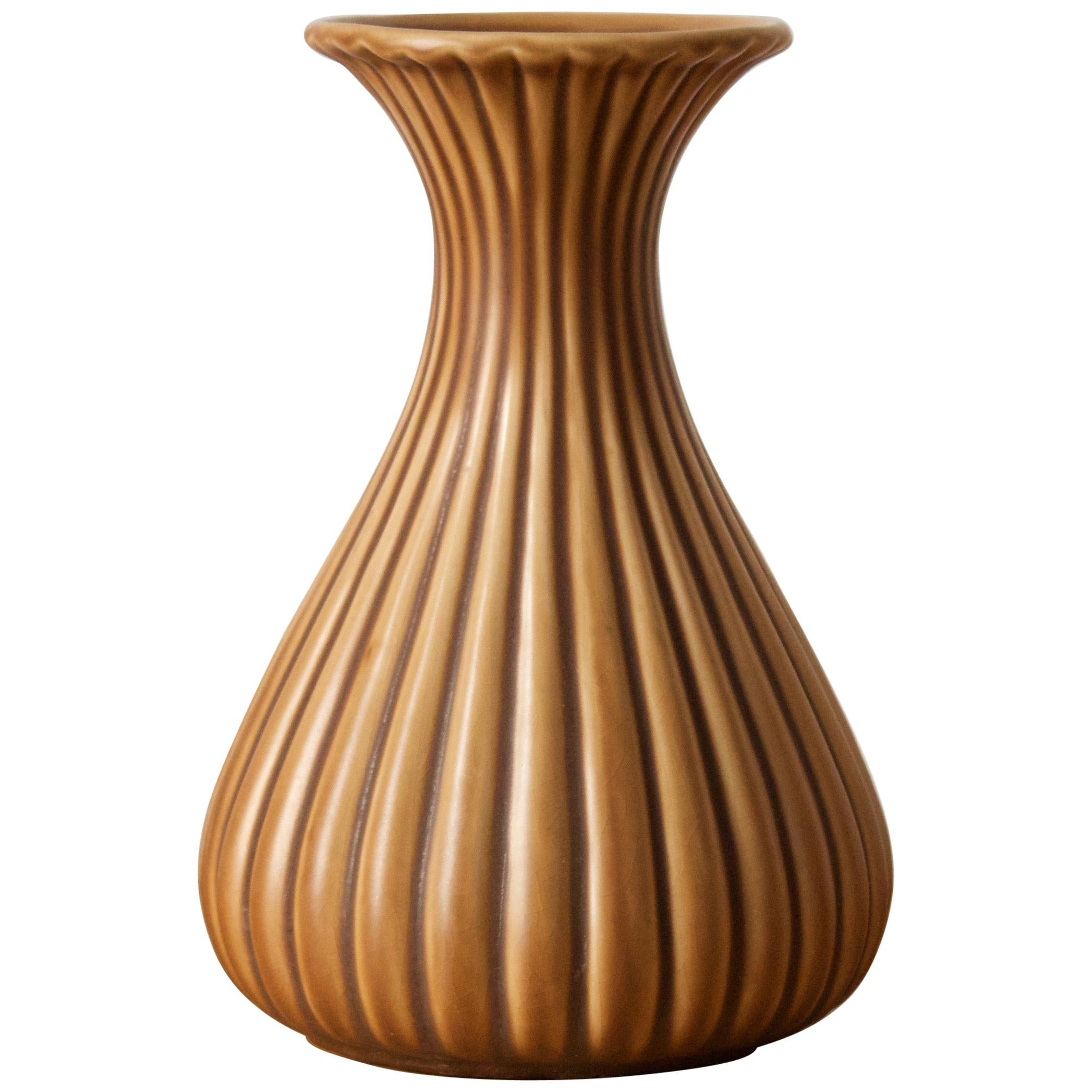 Ewald Dahlskog, Sizable Vase, Glazed Incised Ceramic, Bo Fajans, Sweden, 1940s