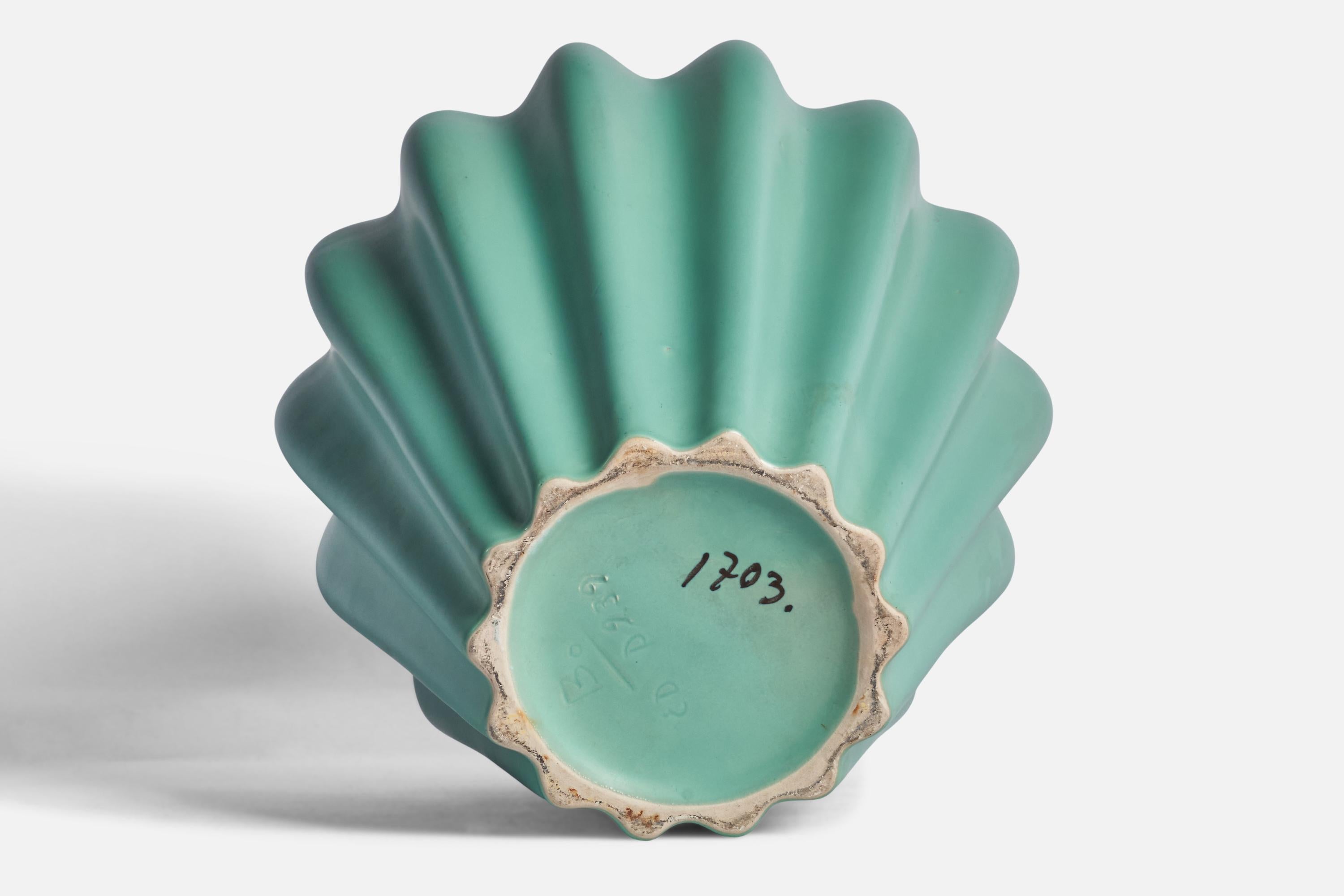 Mid-20th Century Ewald Dahlskog, Sizeable Vase, Earthenware, Sweden, 1930s For Sale