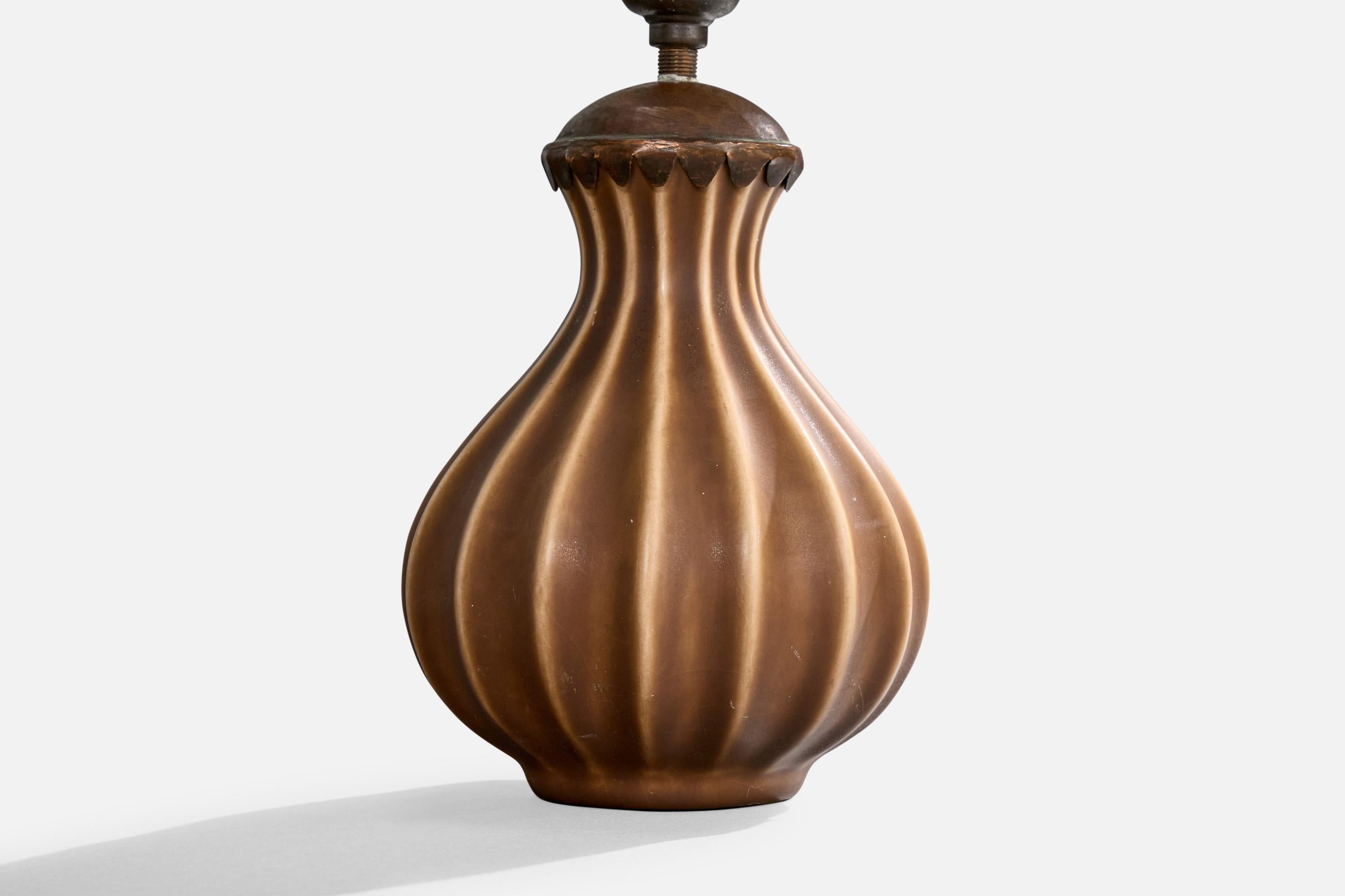 Mid-20th Century Ewald Dahlskog, Table Lamp, Ceramic, Sweden, 1930s For Sale